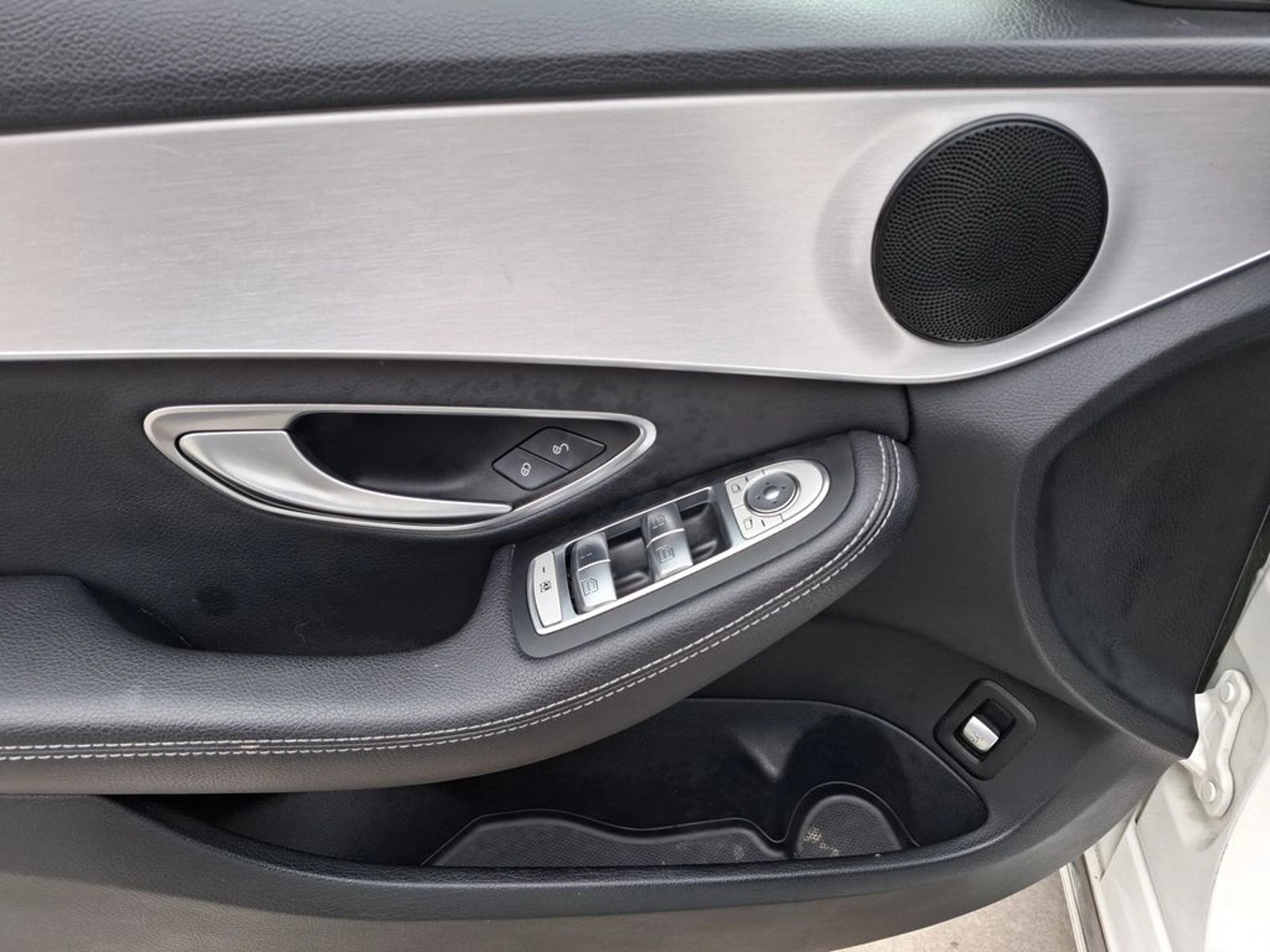 MERCEDES-BENZ C 180 1.6 FL SPORT 4X2 AT 4P 2019 - Imagen 11 de 20