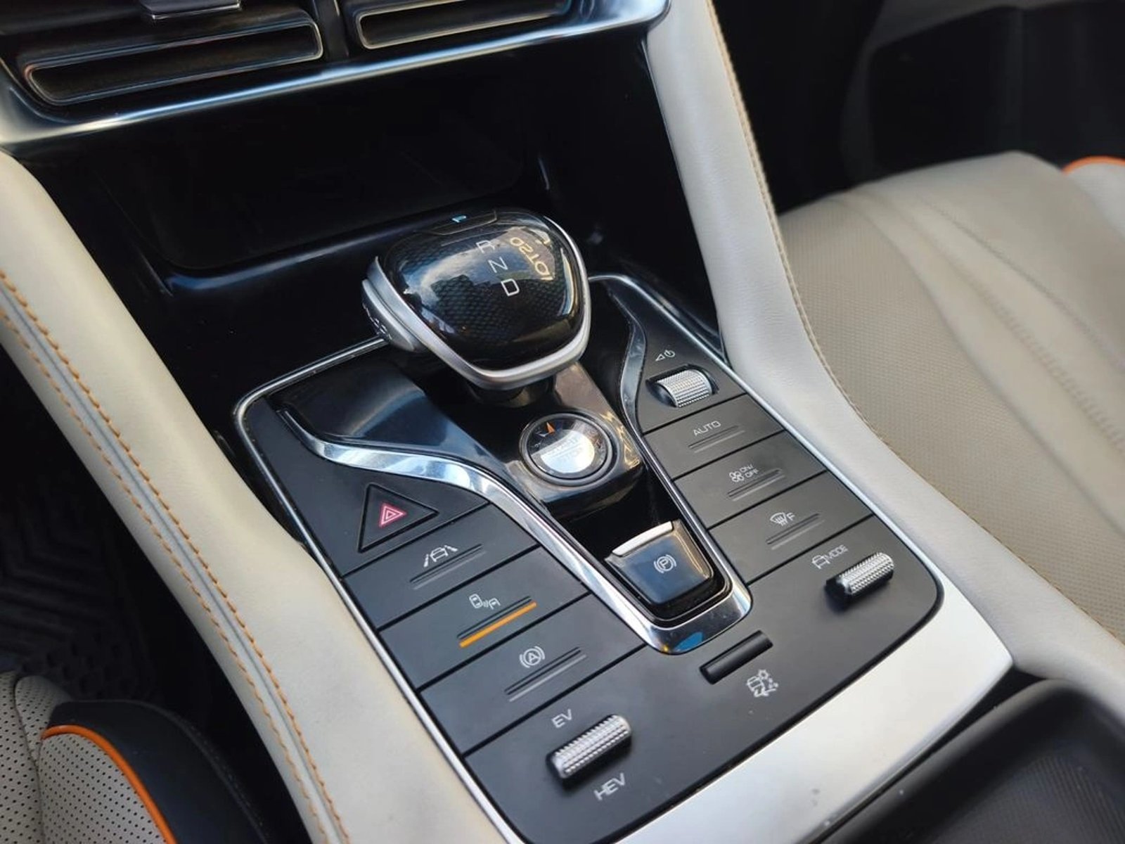 BYD SONG PLUS PLUS DMI 1.5 AUT 2024 - Imagen 18 de 20