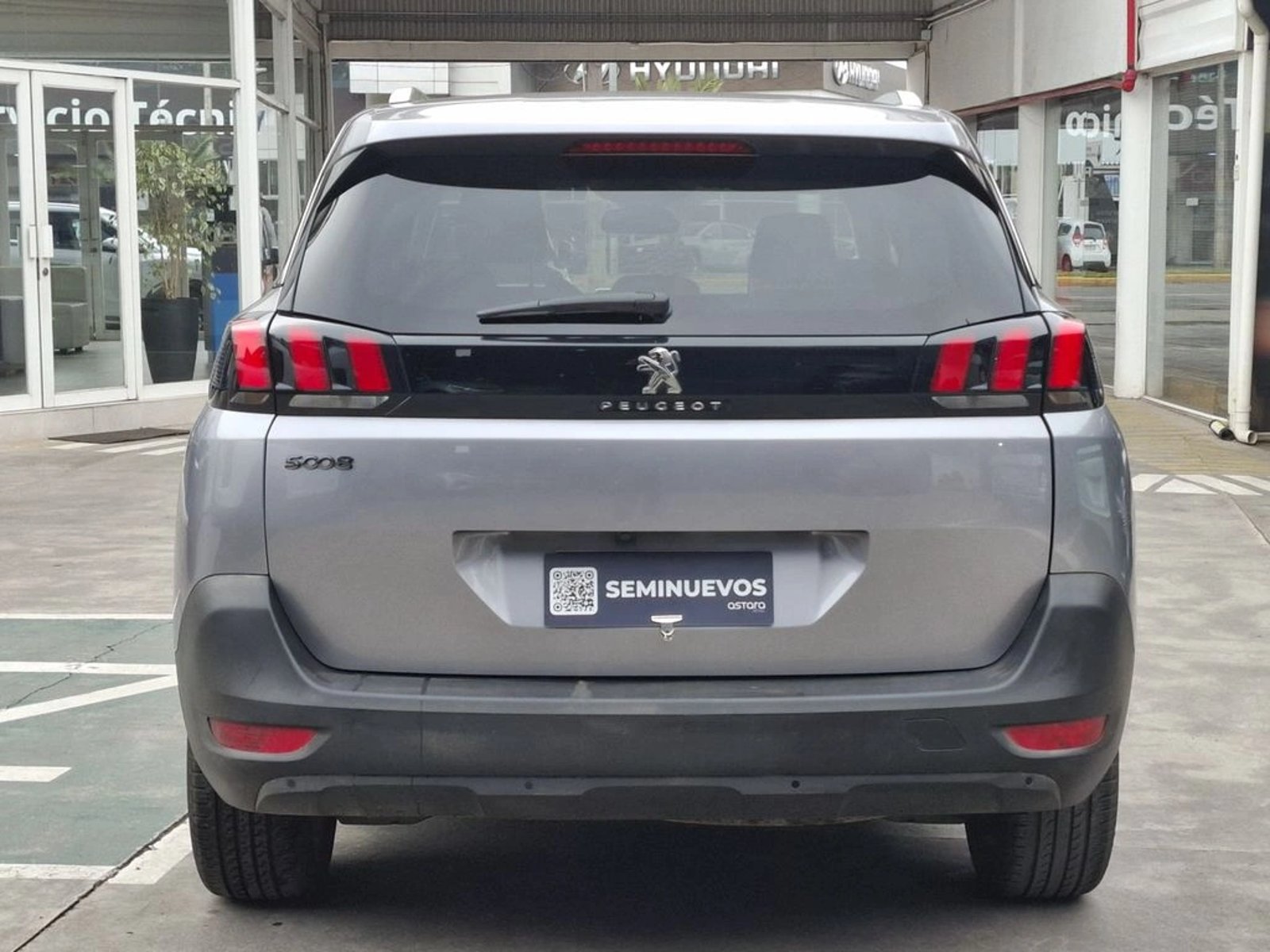 Peugeot 5008 1.5 ACTIVE BLUEHDI 4X2 130 EAT8 5P 2020 - Imagen 8 de 20