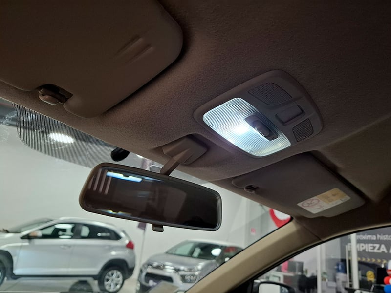 Suzuki DZIRE GLX 1.2 2023 - Imagen 17 de 20