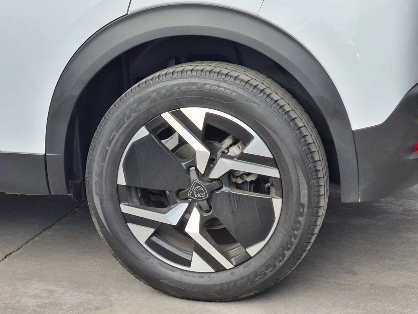 PEUGEOT 2008 1.2 ACTIVE PACK PURETECH 130 MT 2024 - Imagen 11 de 20
