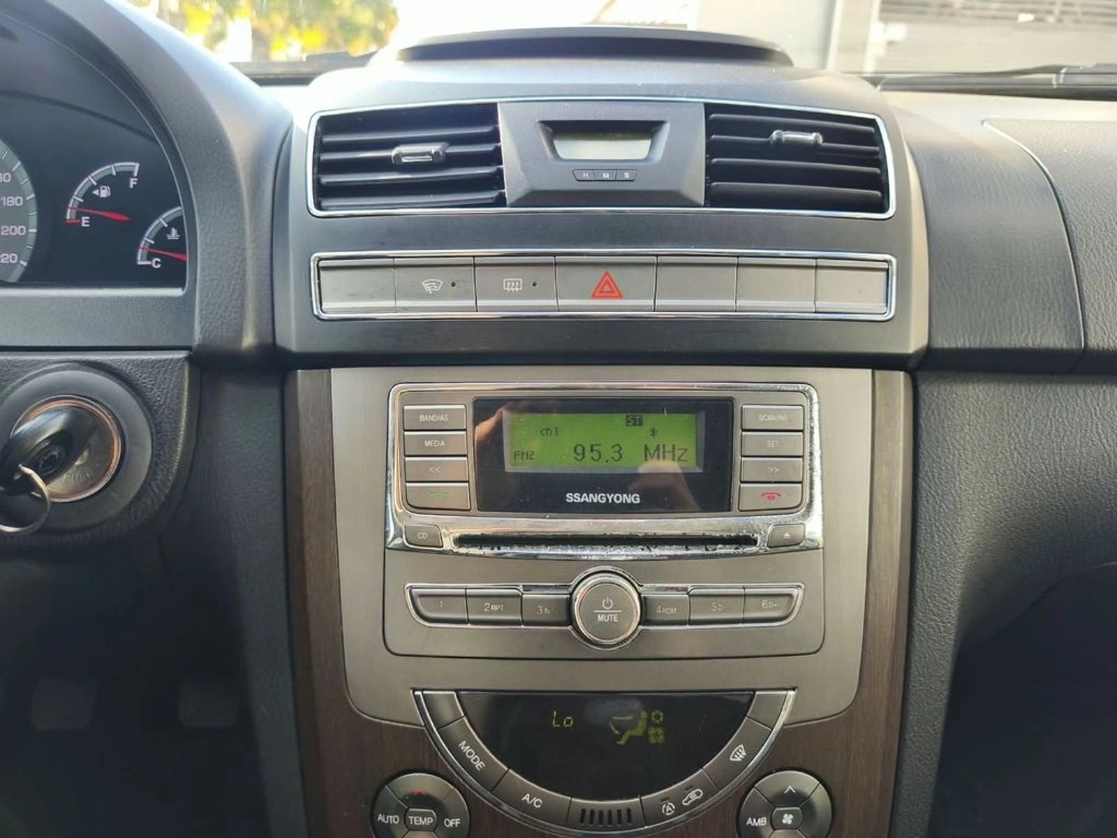 SsangYong REXTON 2.0 DIESEL 4X2 2014 - Imagen 17 de 20