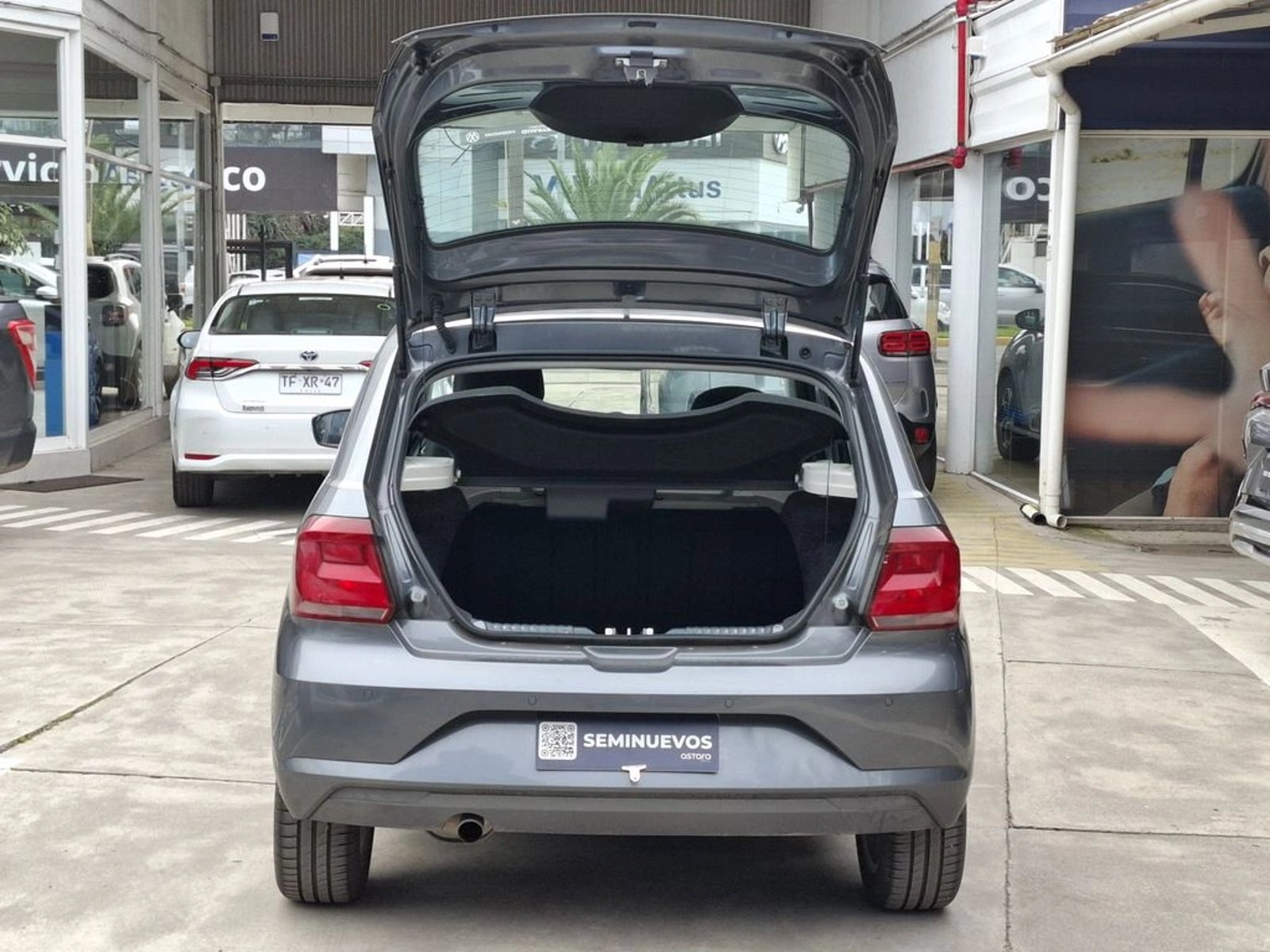 Volkswagen GOL 1.6 COMFORTLINE MT 2023 - Imagen 10 de 20