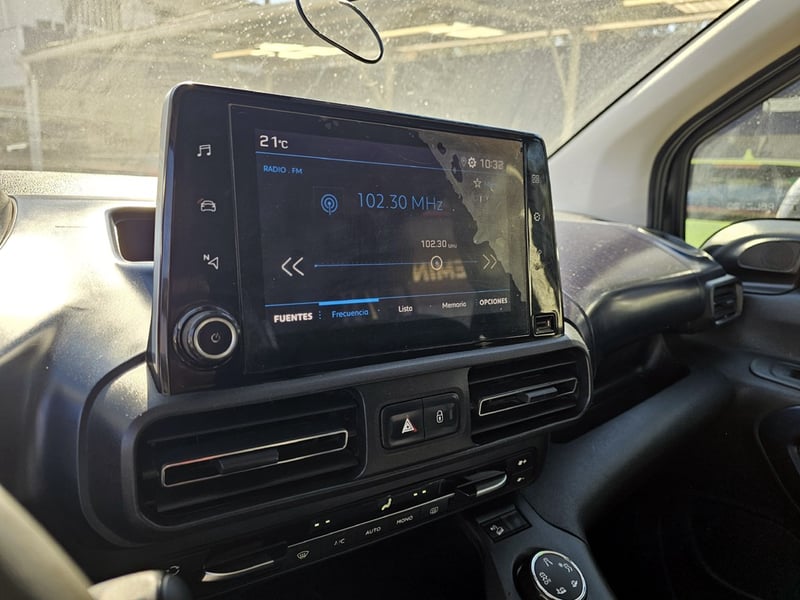 Peugeot RIFTER ALLURE BLUEHDI 1.6 2021 - Imagen 16 de 20