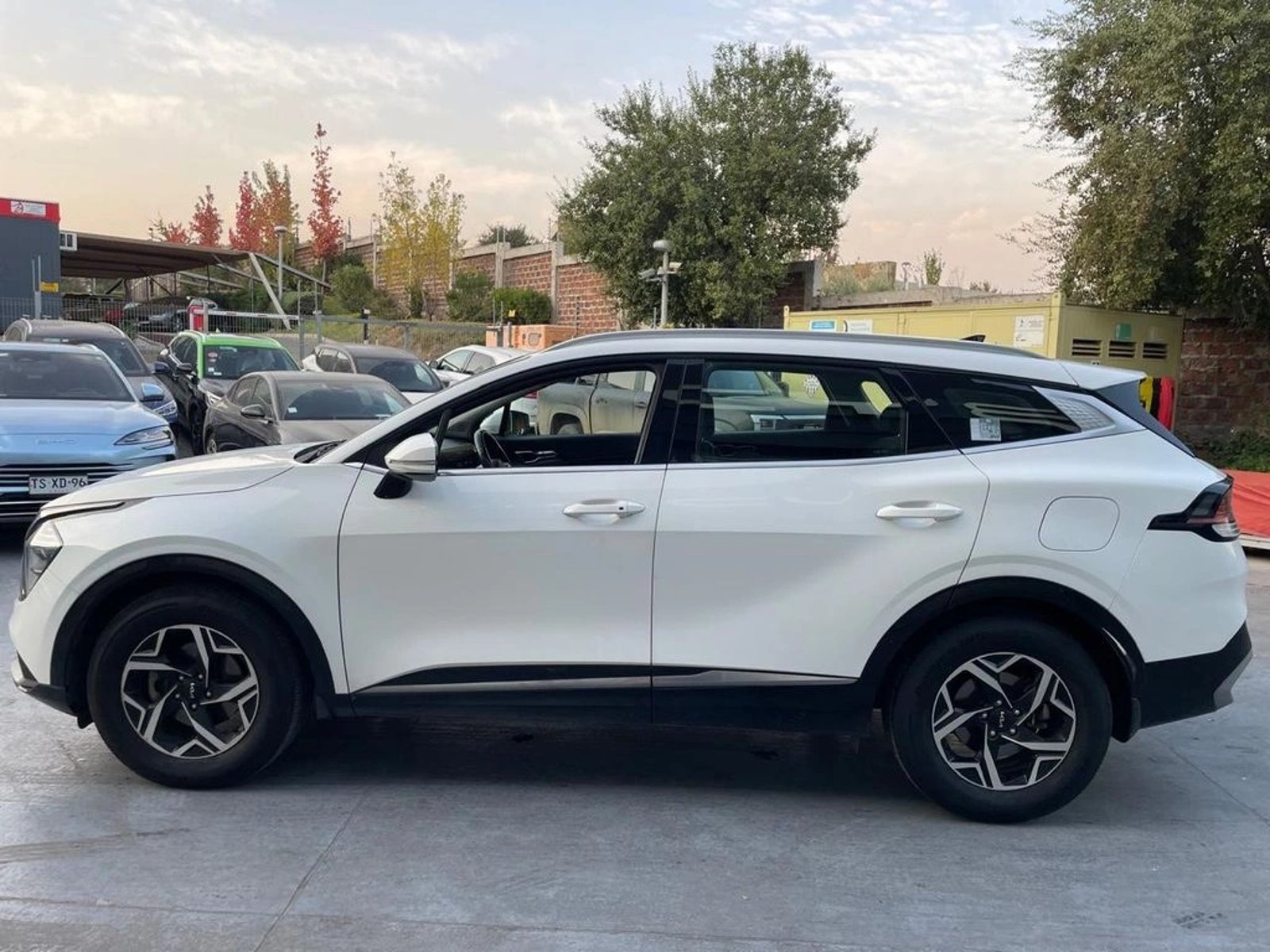 KIA SPORTAGE 2022 - Imagen 9 de 20