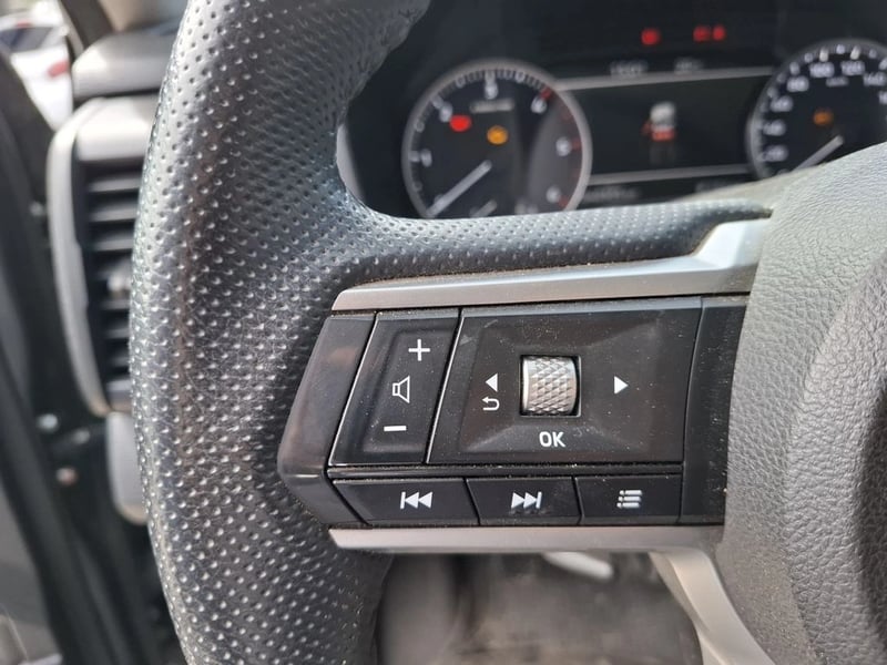 Mitsubishi L200 KATANA XRT 4X4 2.4 2024 - Imagen 15 de 20