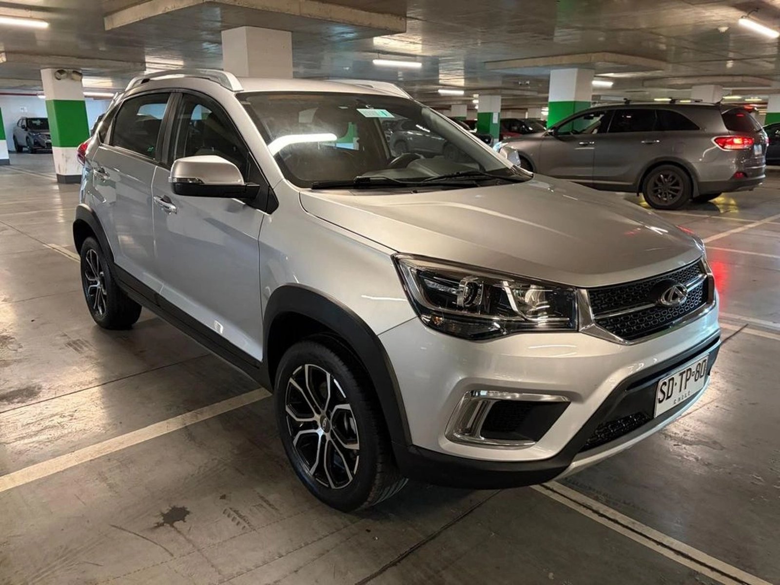 Chery TIGGO 2 1.5 VVT L 4X2 MT 5P ÚNICO DUEÑO 2022 - Foto 2 de 16