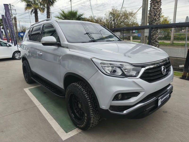 SsangYong REXTON NEW REXTON 2.2 MT DIESEL 2020 - Imagen 3 de 16