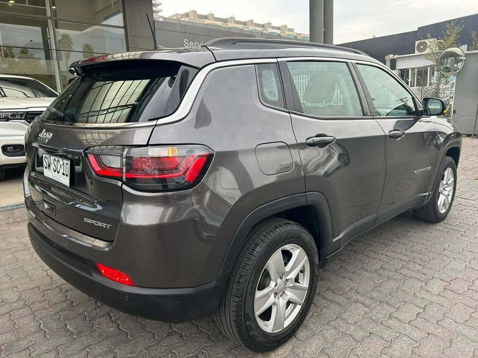 JEEP COMPASS 2023 - Imagen 7 de 17