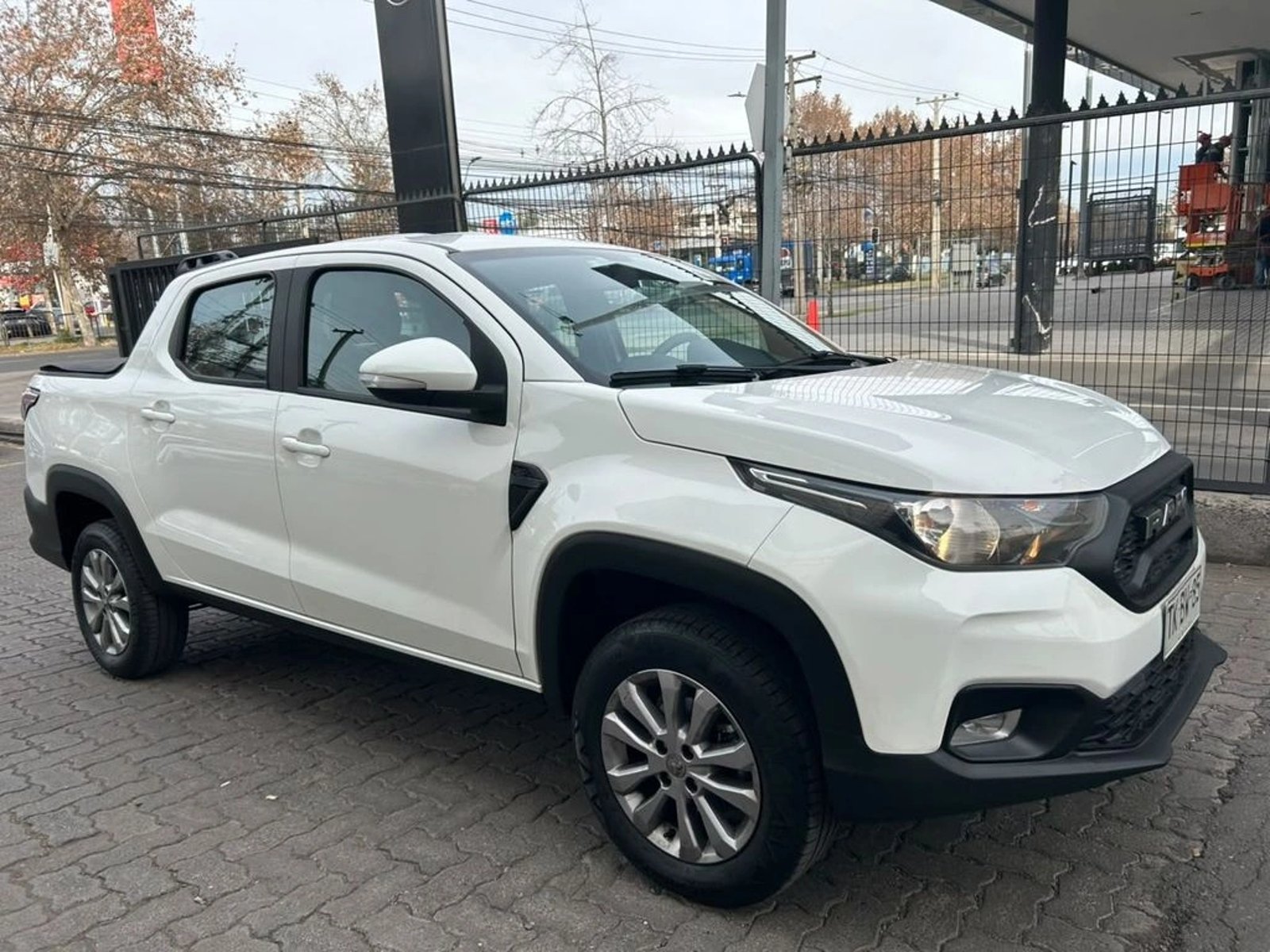 RAM 700 1.3 SLT CD MT 2024 - Foto 4 de 17