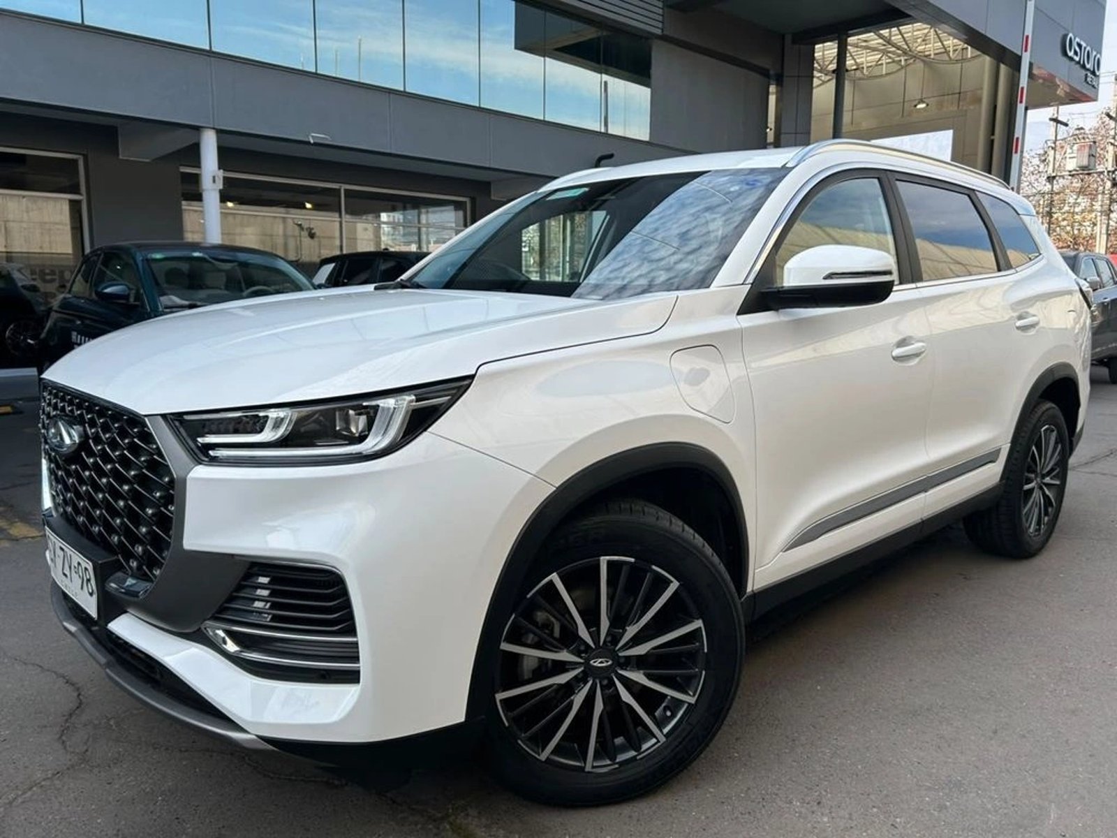 Chery TIGGO 8 PRO PRO MAX 1.5T HIBRIDO 2024 - Foto 2 de 17