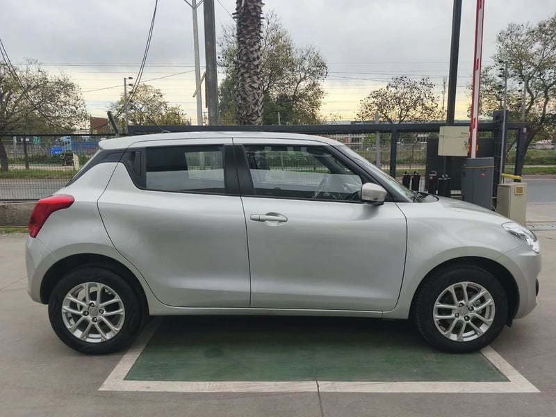 Suzuki SWIFT GL 1.2 MT 2025 - Imagen 4 de 20