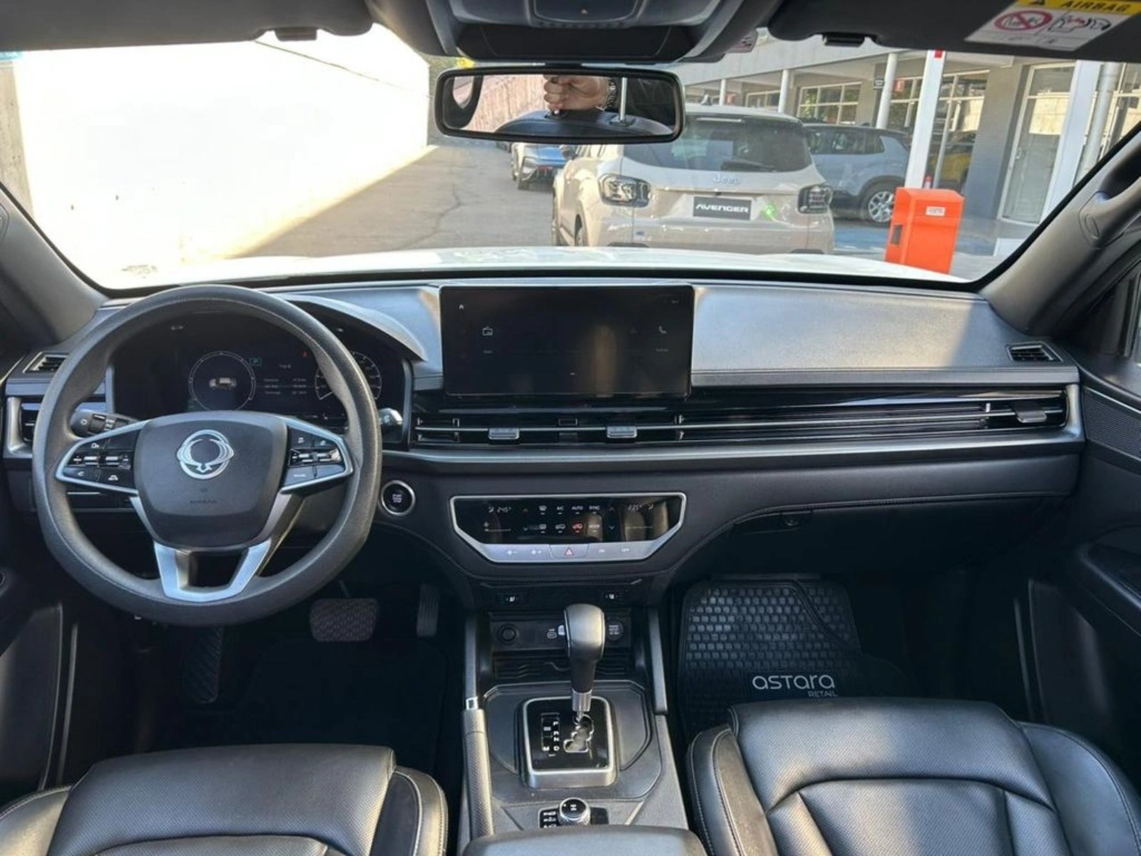 SSANGYONG GRAND MUSSO 2025 - Imagen 11 de 16
