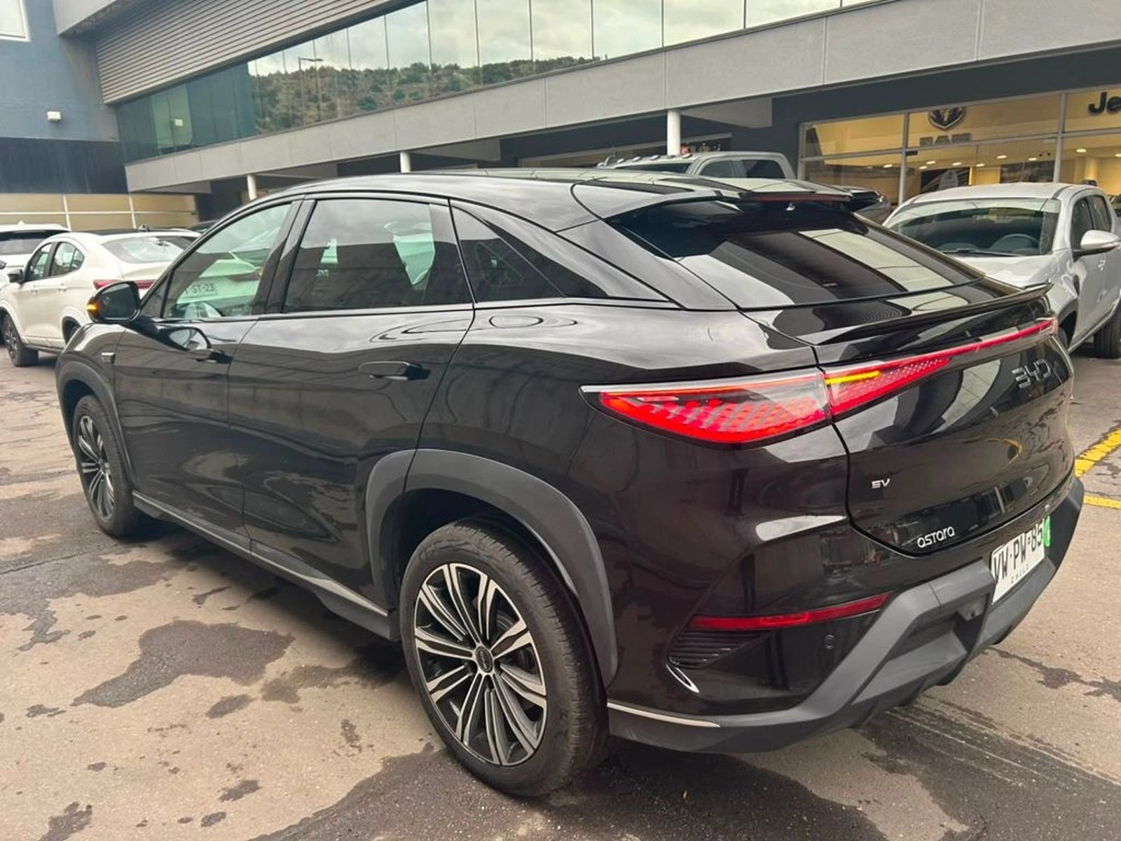 BYD SEALION 7 0.0 EV GL AT 4X4 ELECTRICO 2026 - Foto 4 de 15