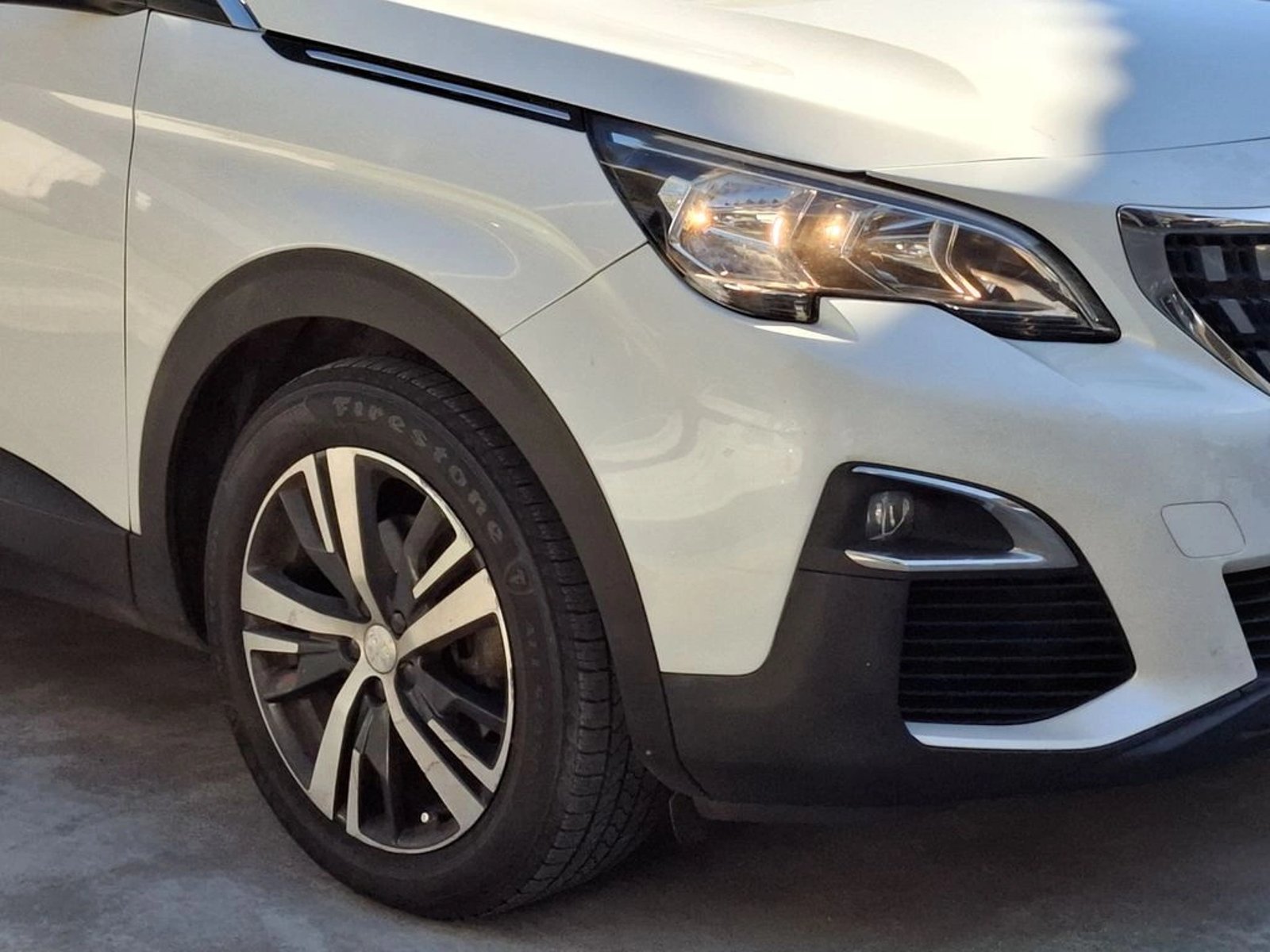 Peugeot 3008 ACTIVE BLUEHDI 1.5 2019 - Foto 5 de 20