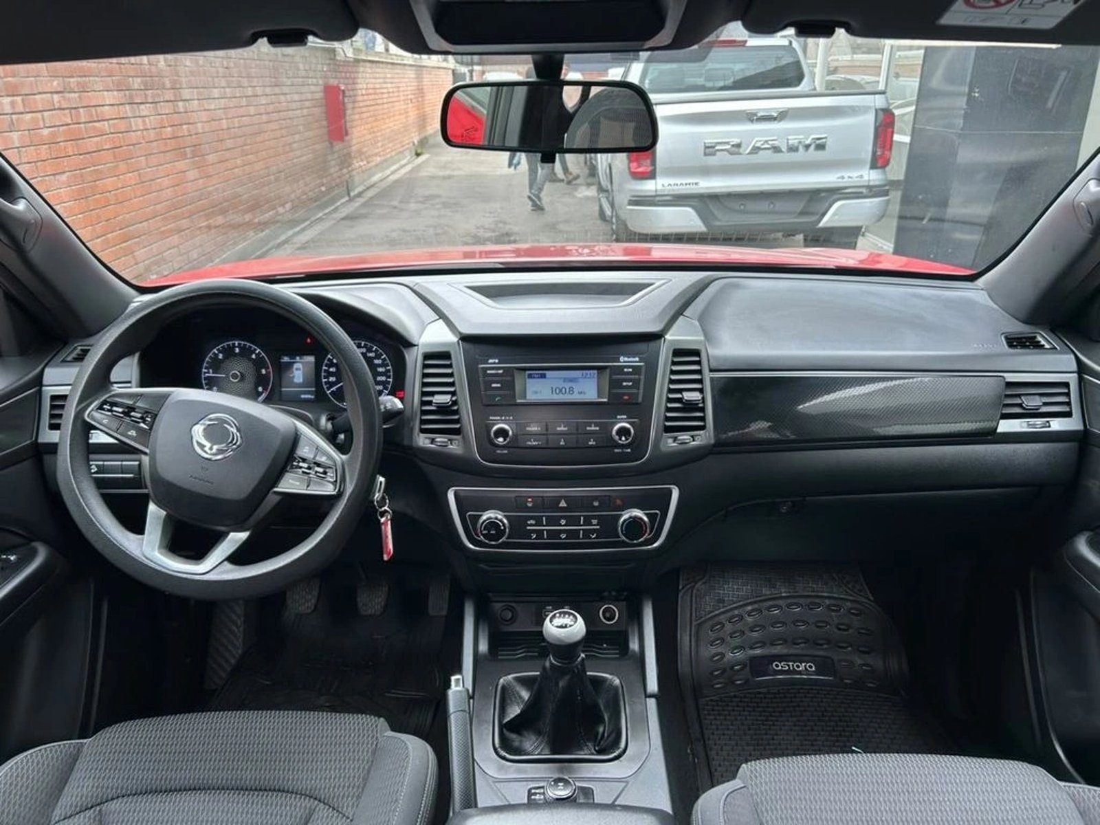 SsangYong GRAND MUSSO 2.2 GLX MT 4X4 DIESEL 2024 - Imagen 9 de 16