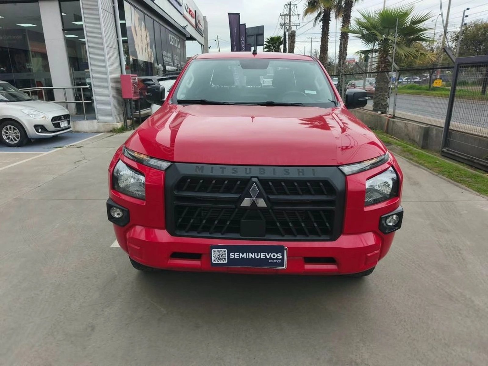 Mitsubishi L200 KATANA XRT 2.4 MT 4X4 2024 - Foto 2 de 20