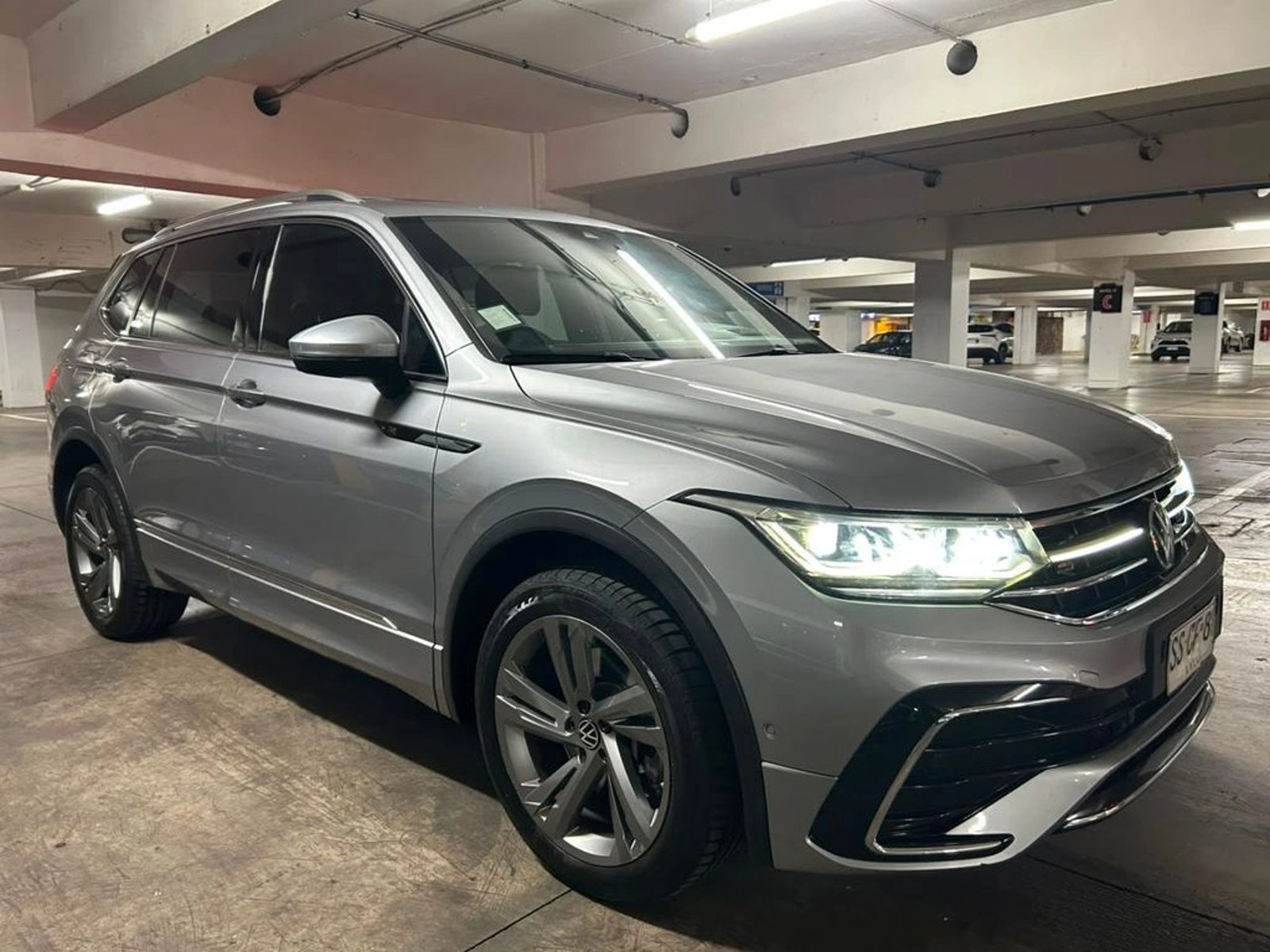 Volkswagen TIGUAN 2.0 TS AWD AT R-LINE 2023 - Imagen 4 de 16