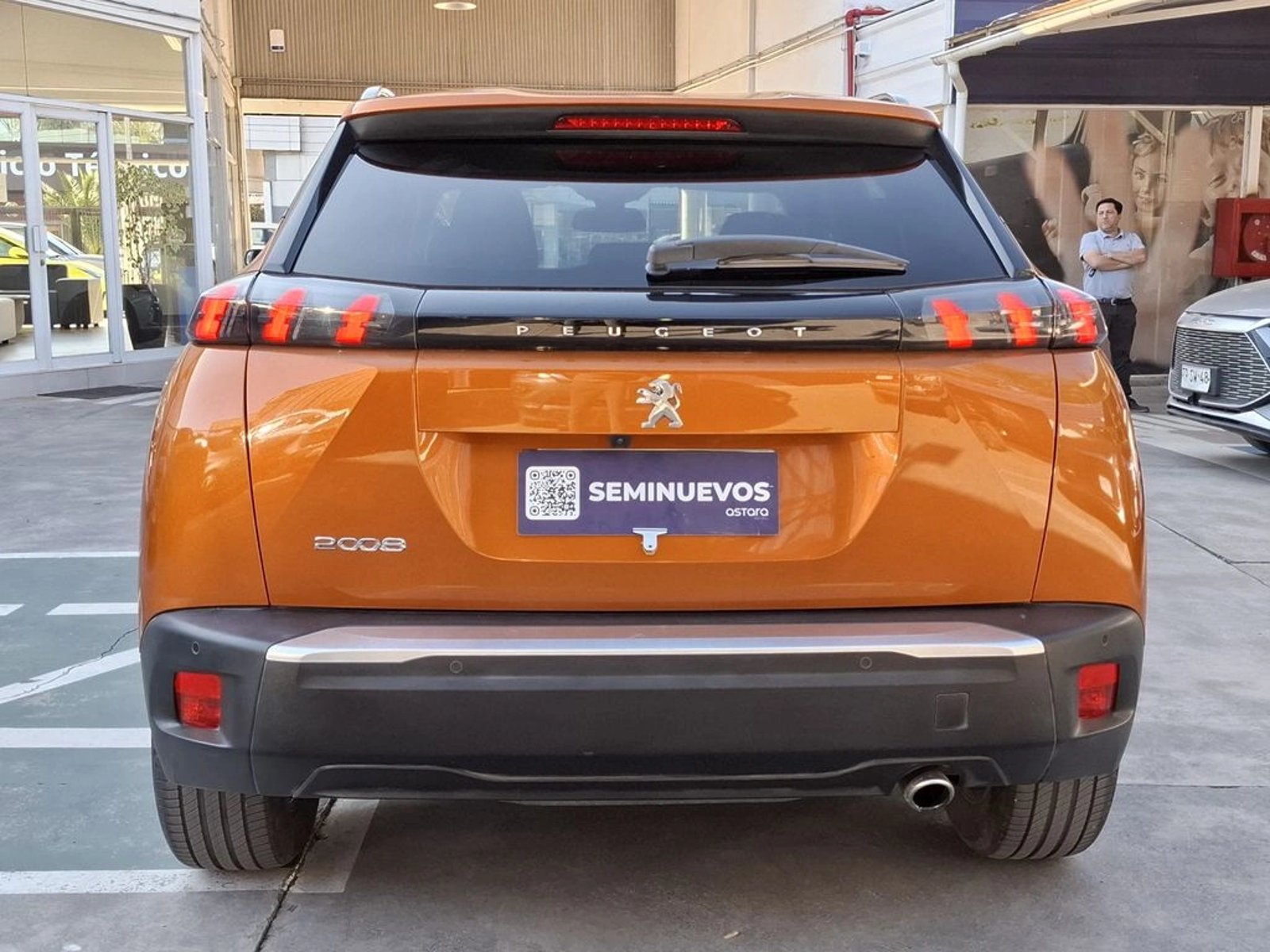 PEUGEOT 2008 2022 - Imagen 9 de 20