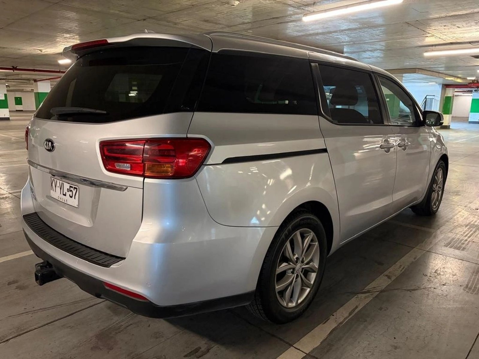 Kia GRAND CARNIVAL EX 3.3 AUT 2019 - Foto 5 de 19