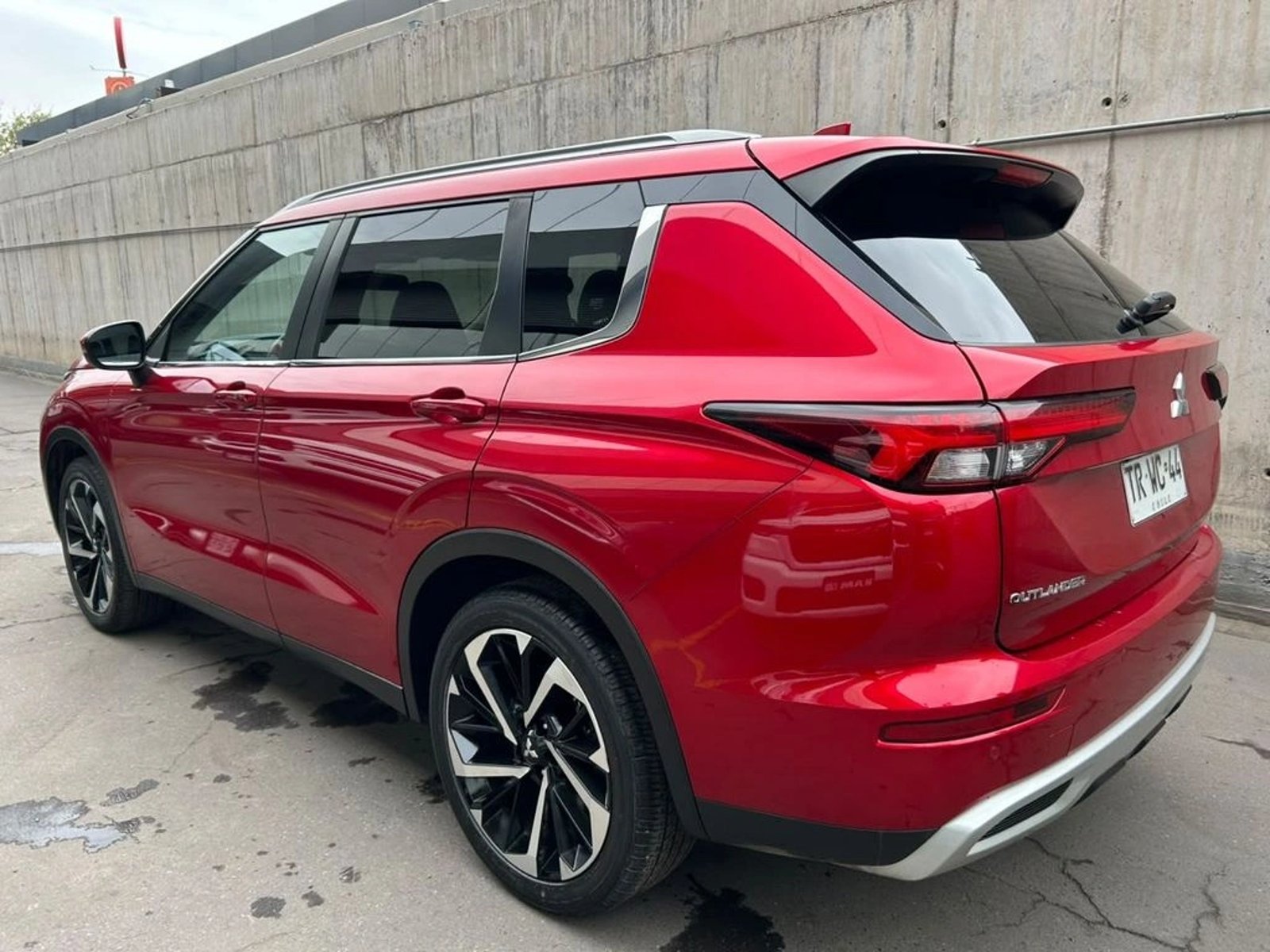 Mitsubishi OUTLANDER GLX 2.5 AUT 2024 - Foto 4 de 16