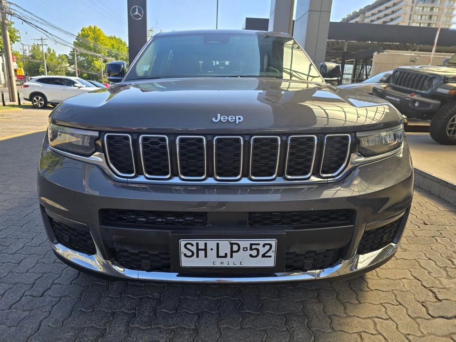 Jeep GRAND CHEROKEE 3.6 LIMITED L AT 4X4 2023 - Foto 3 de 20
