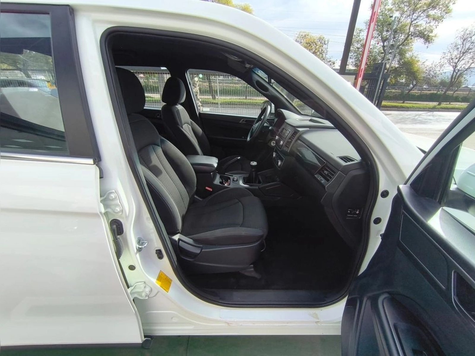 SsangYong GRAND MUSSO MUSSO GRAND 2.2 MT DSL 2024 - Imagen 12 de 19
