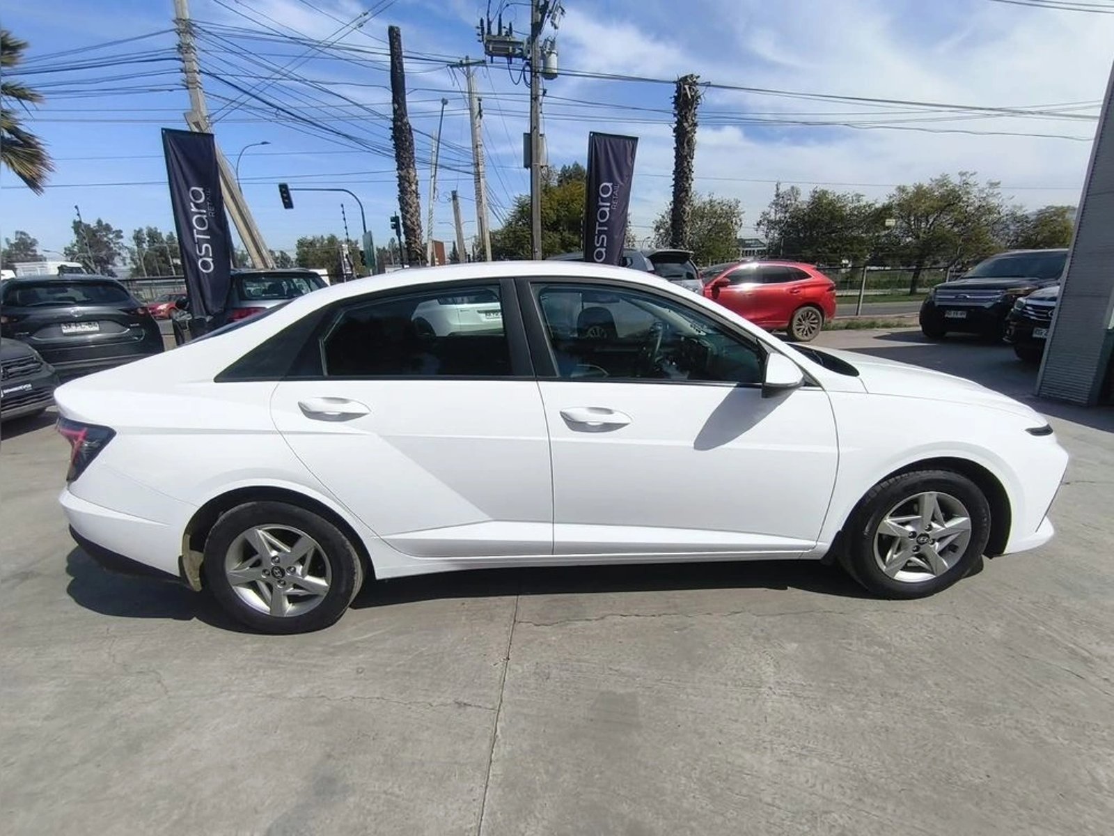 Hyundai ACCENT 1.5 PLUS MT 2026 - Foto 4 de 20