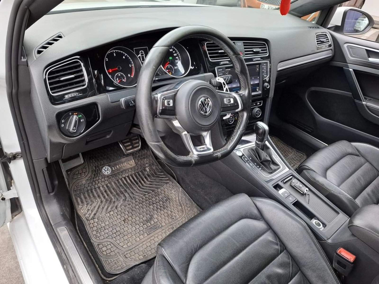 VOLKSWAGEN GOLF 2.0 TDI HIGHLINE DIESEL 4X2 AT 5P 2018 - Imagen 12 de 20