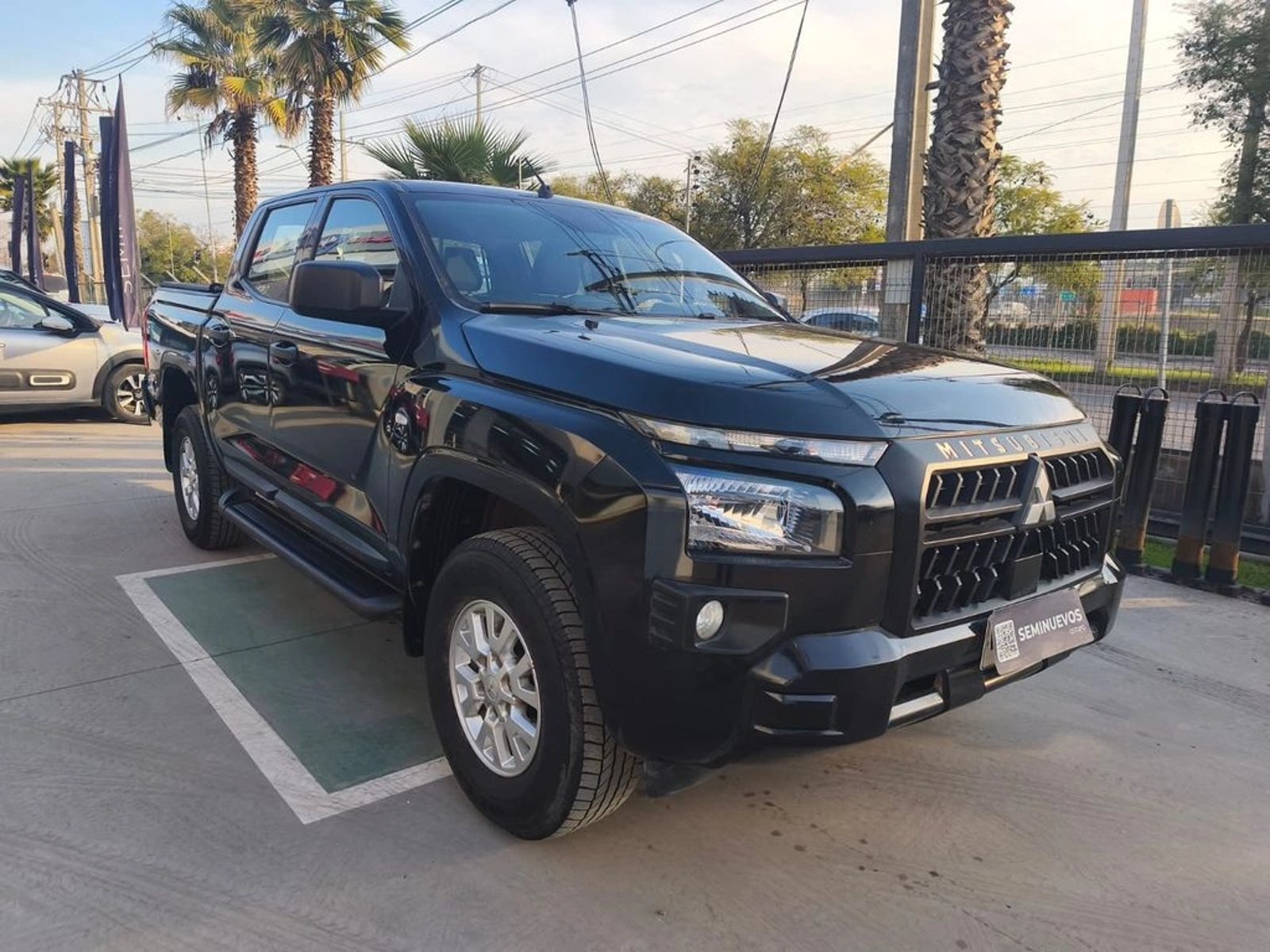 Mitsubishi L200 WORK XR 2.4 4X2 MT 2025 - Foto 4 de 20
