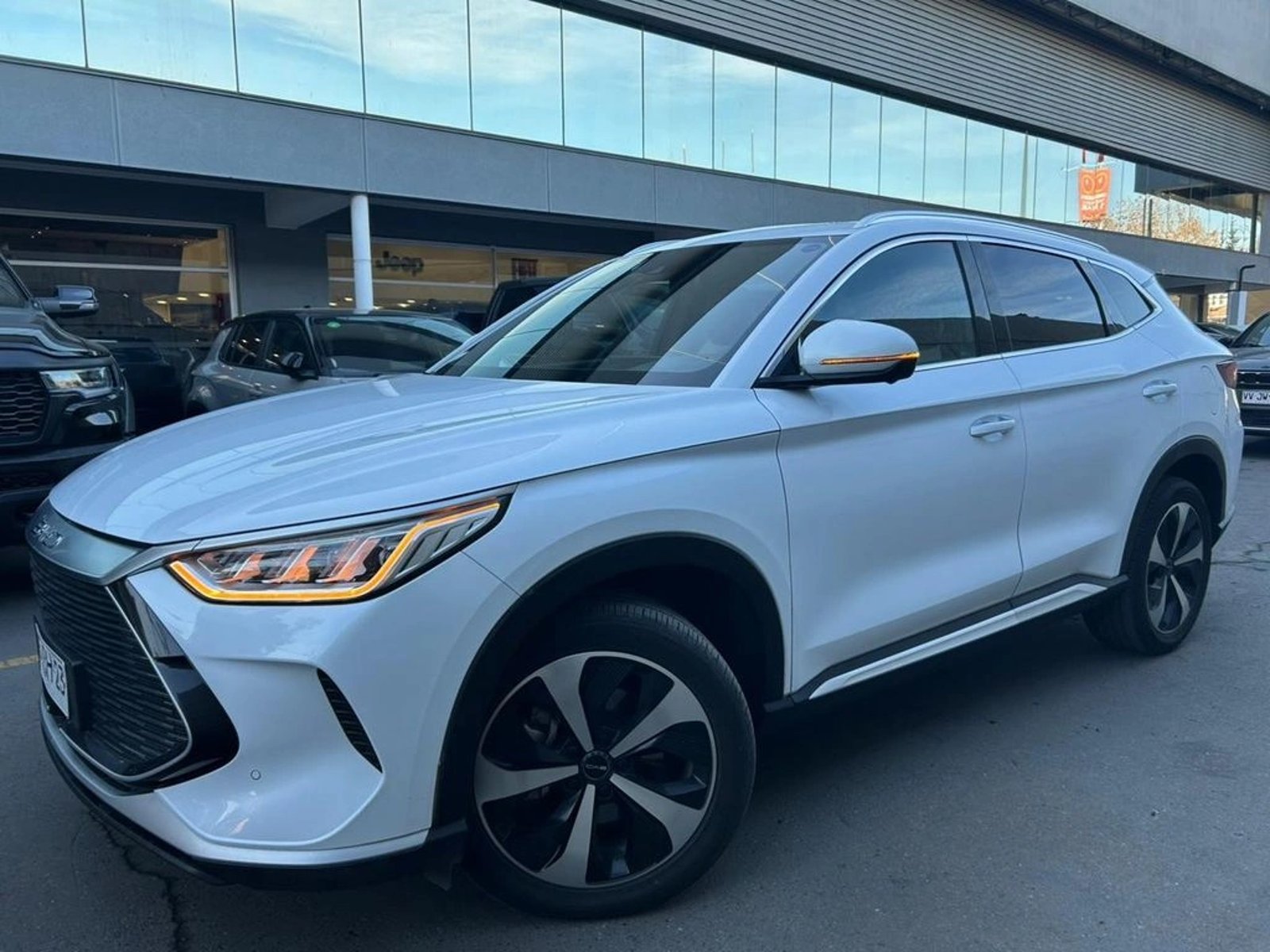 BYD SONG PLUS 1.5 GS HYBRID 4X2 AT 5P 2024 - Foto 2 de 16