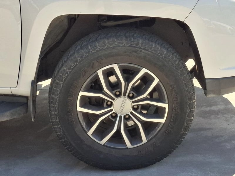 JMC VIGUS 2.4 PLUS DIESEL 4X2 MT 4P 2022 - Imagen 10 de 20