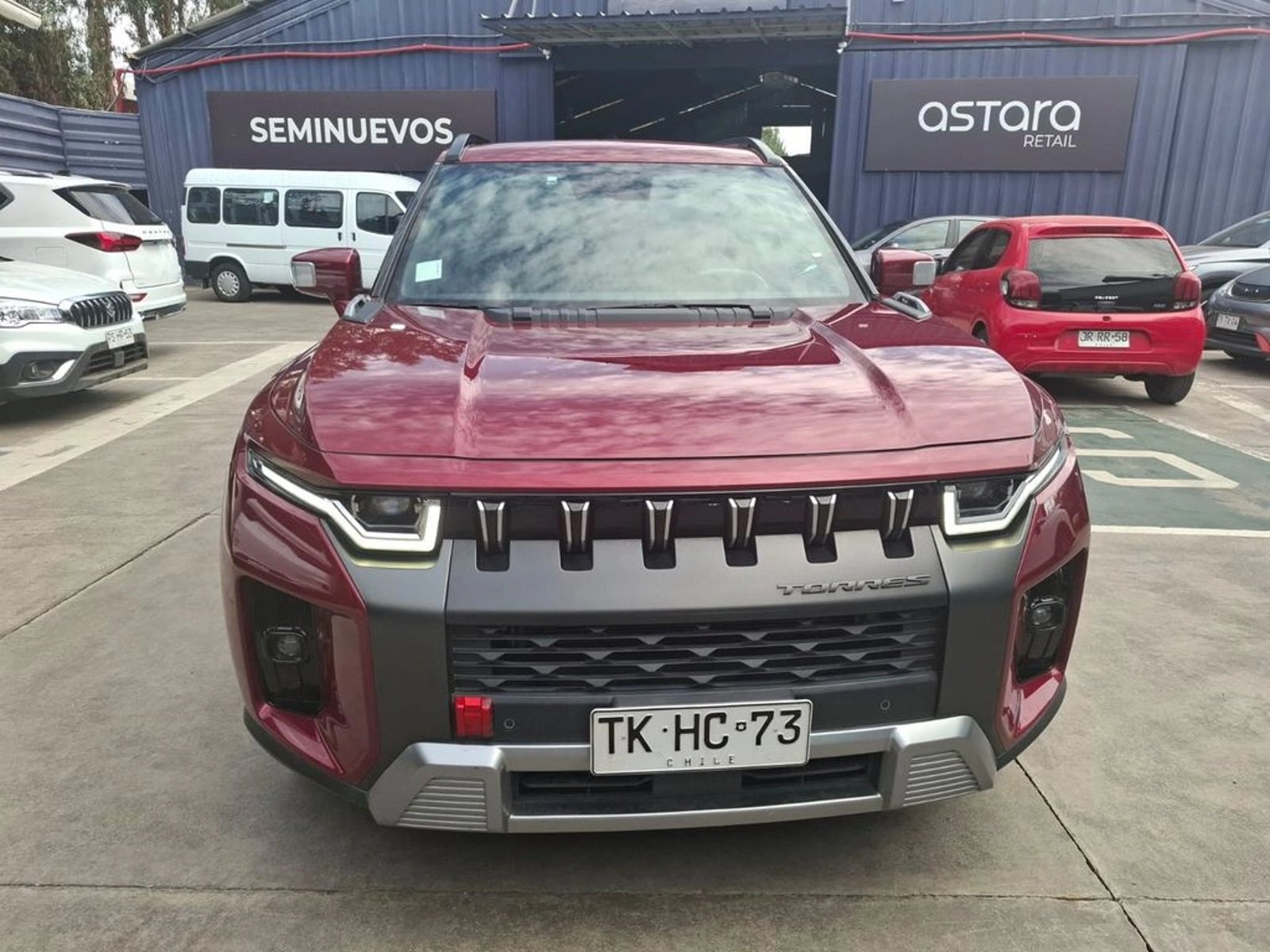 SsangYong TORRES 1.5T GLX 4WD AT 5P 2024 - Foto 3 de 14