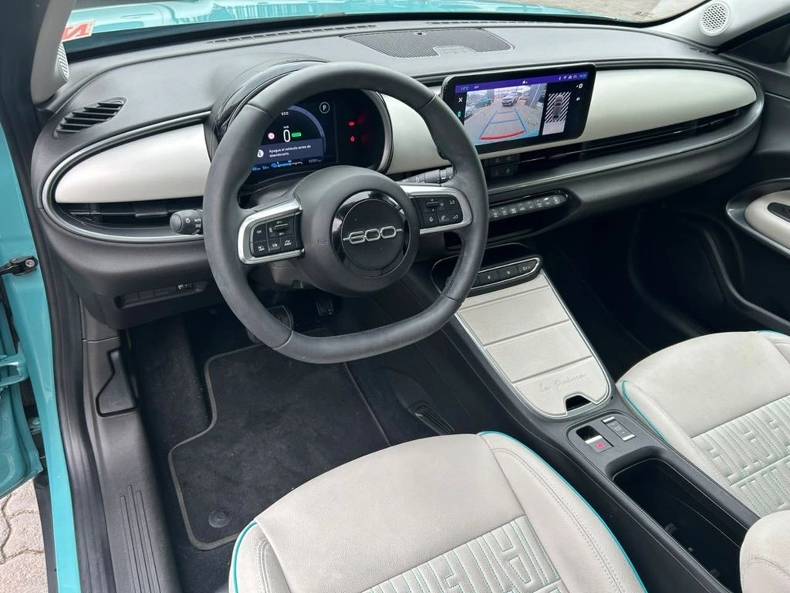 Fiat 600e 0.0 E AT ELECTRICO 2025 - Imagen 11 de 16