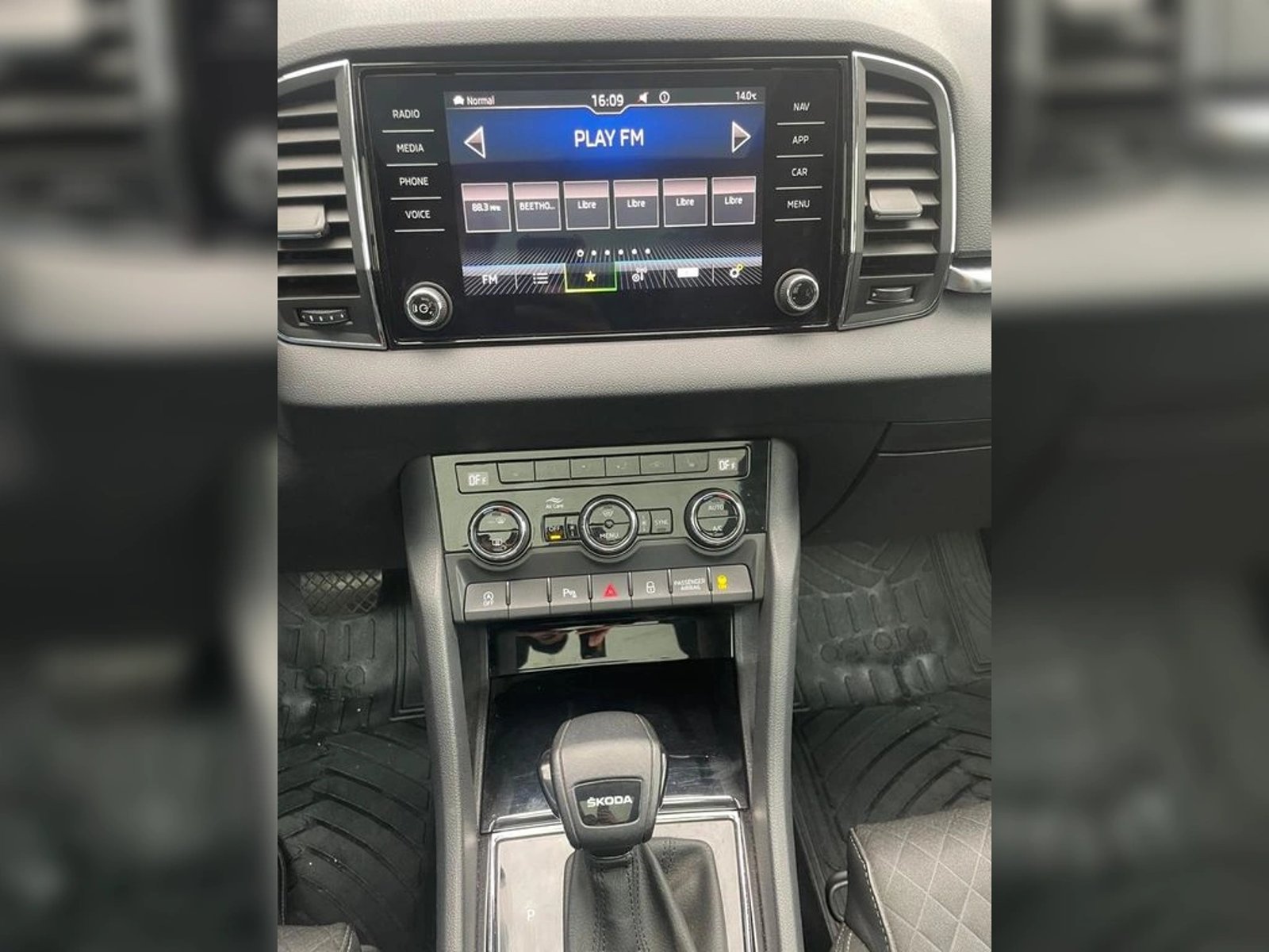 Skoda KAROQ 1.4 TSI AMBIENTE AT 2021 - Imagen 15 de 20