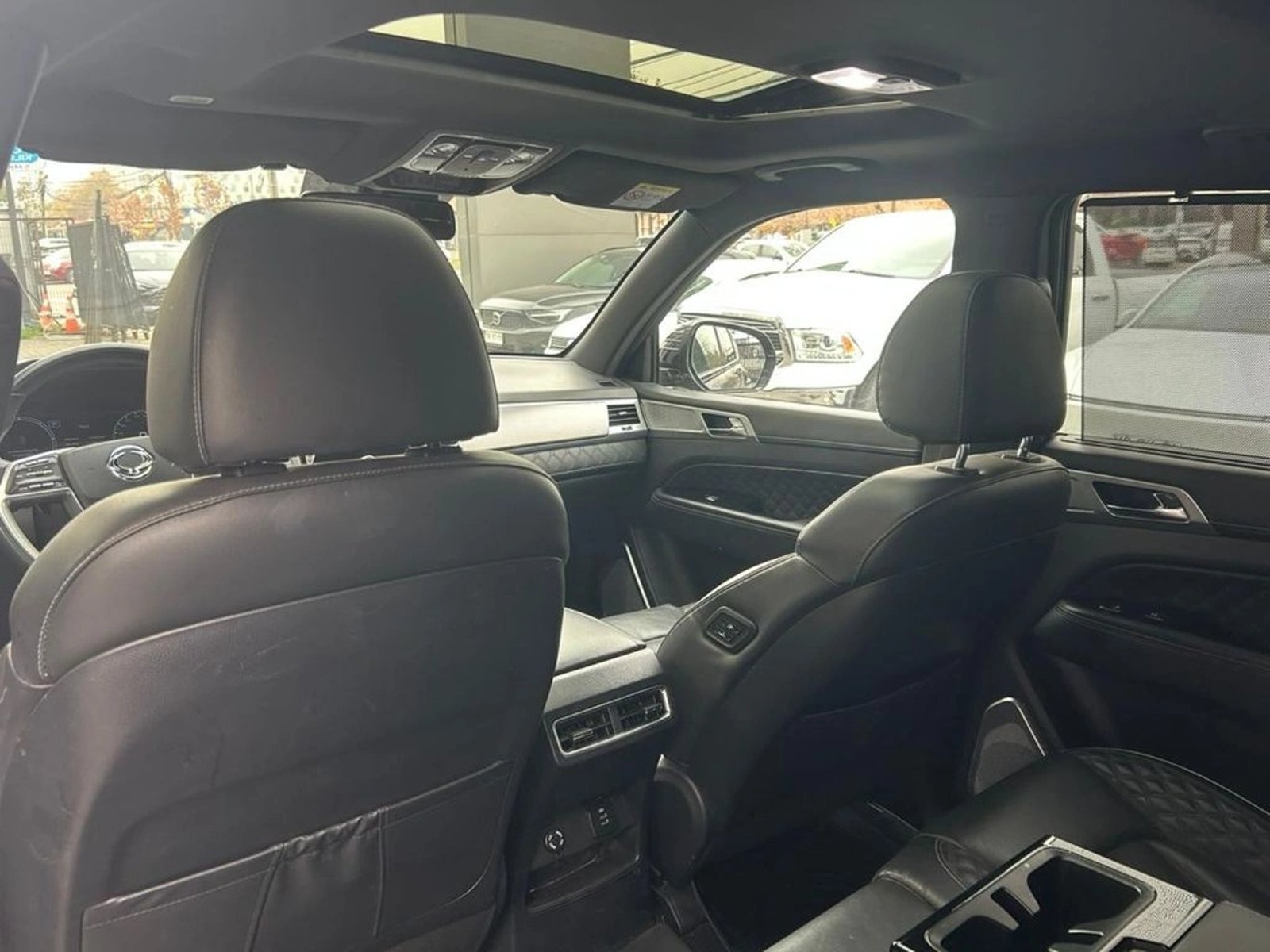 SSANGYONG REXTON 2.2T BLACK EDITION DIESEL 4X4 8AT 5P 2023 - Imagen 11 de 17