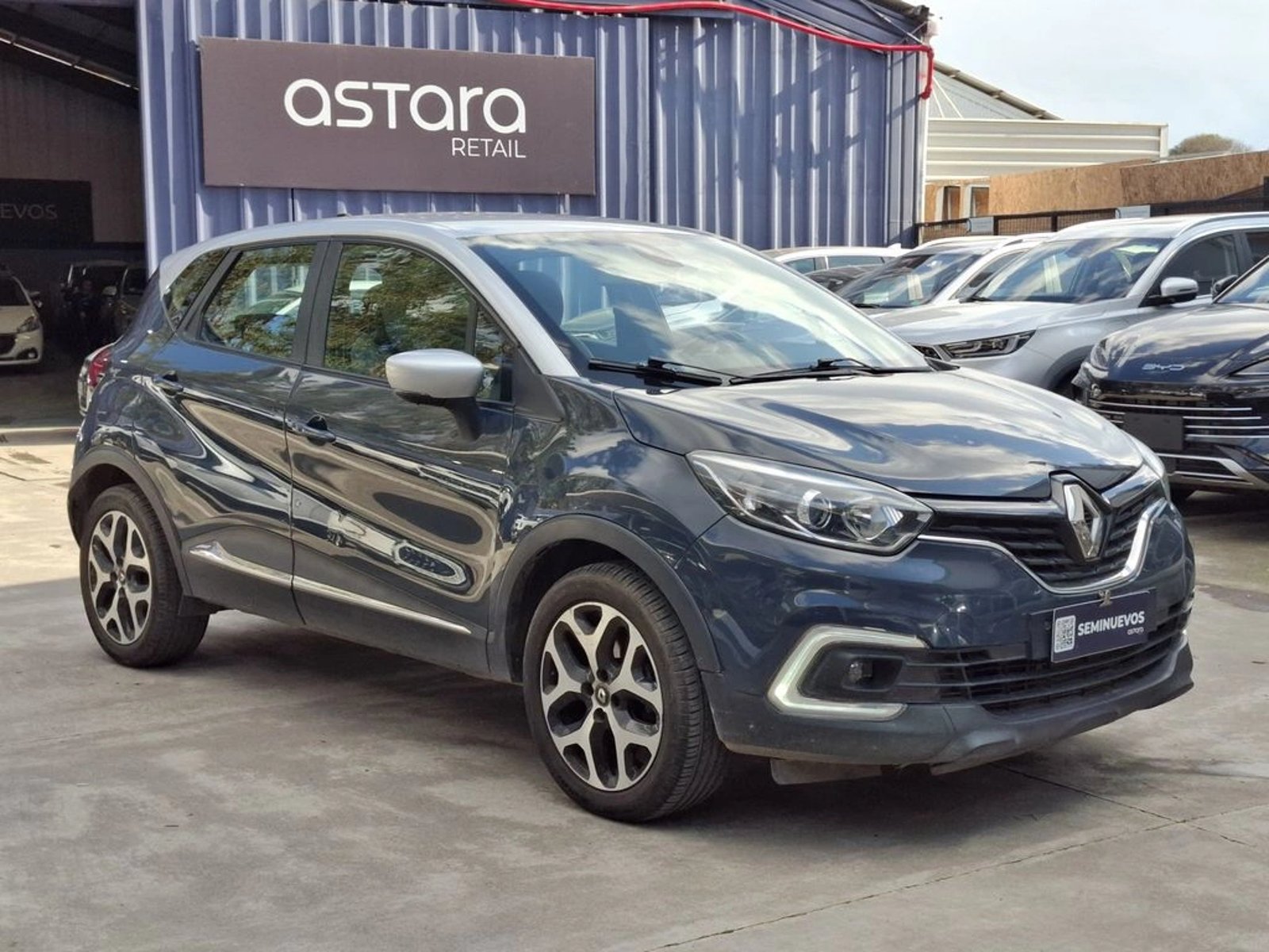 Renault CAPTUR 1.5 ZEN DIESEL F2 4X2 MT 5P 2018 - Foto 3 de 20