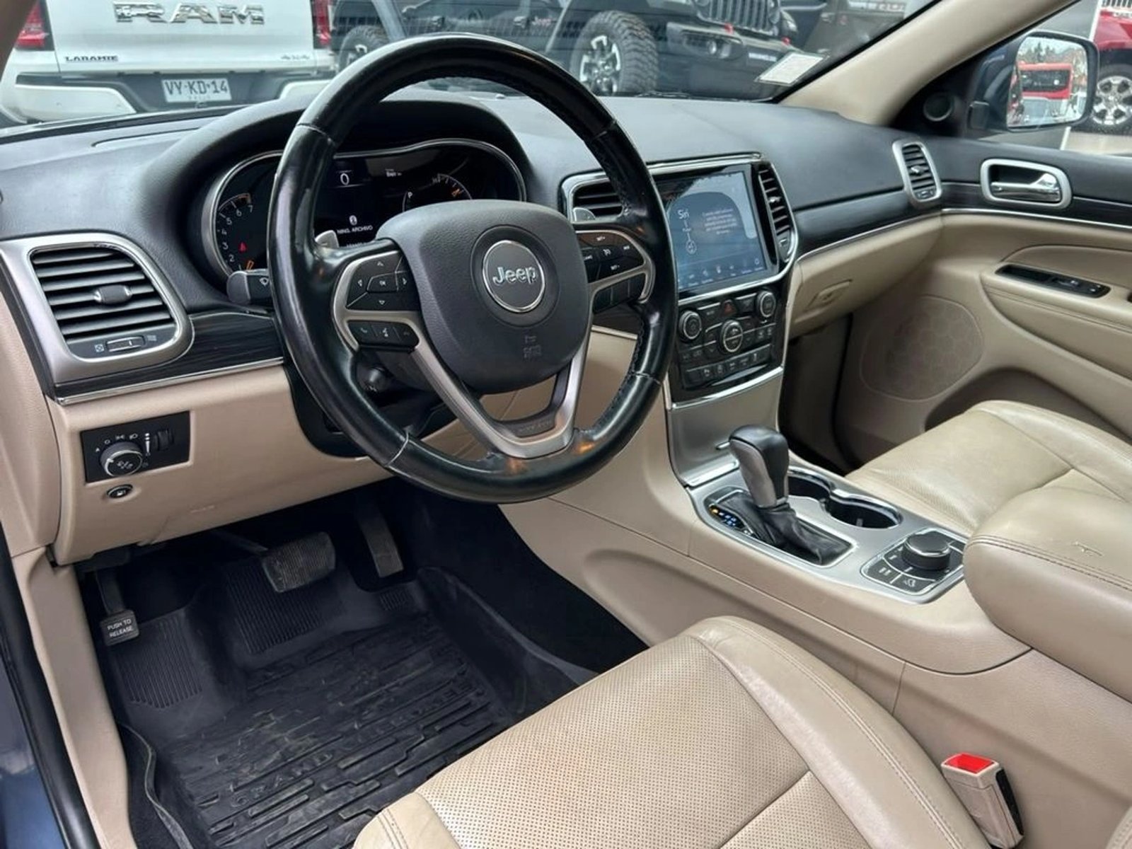 Jeep GRAND CHEROKEE 3.6 LIMITED 4WD AT 5P 2021 - Imagen 8 de 17