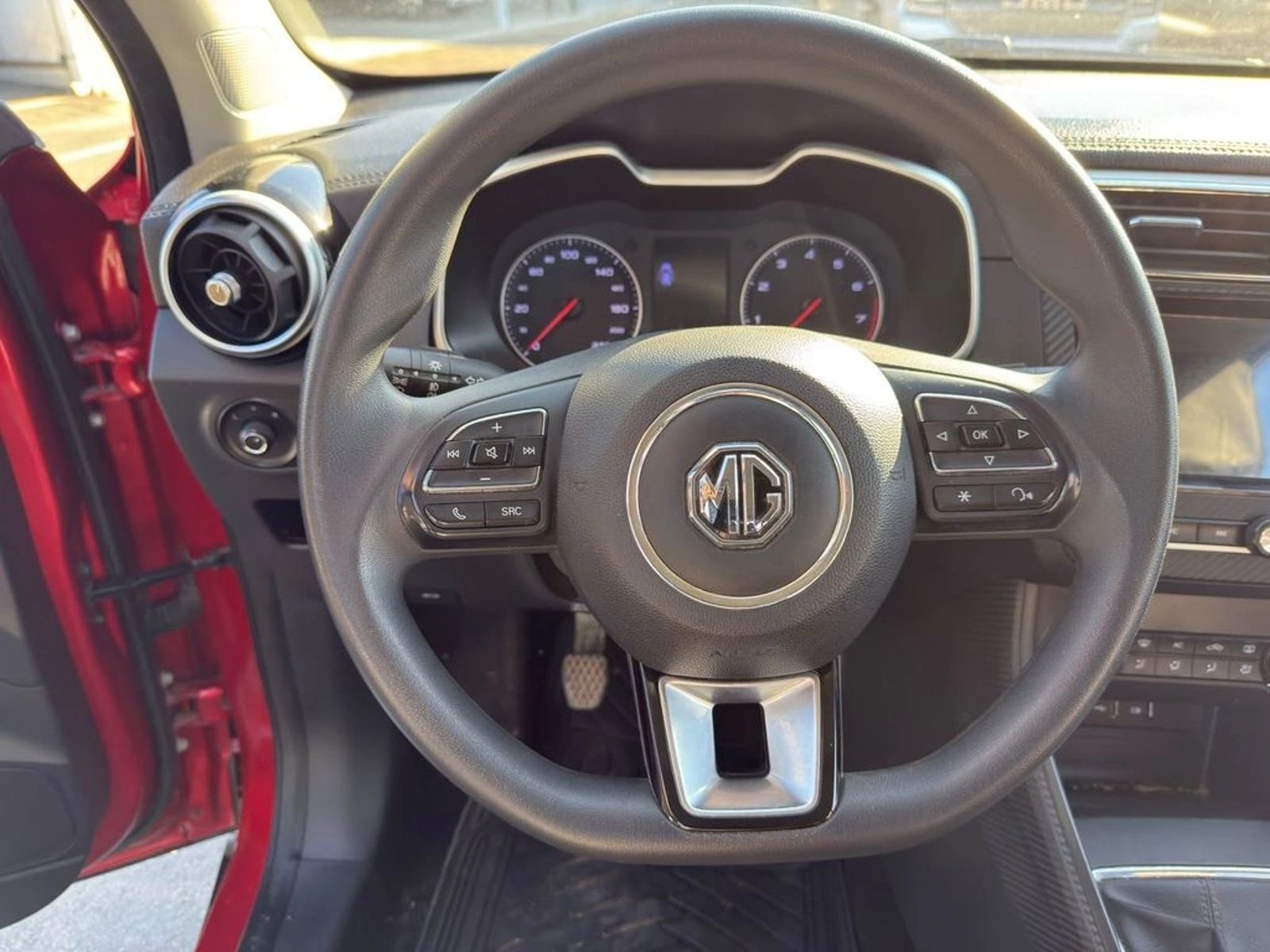 MG ZS 1.5 STD MT 2024 - Imagen 13 de 19