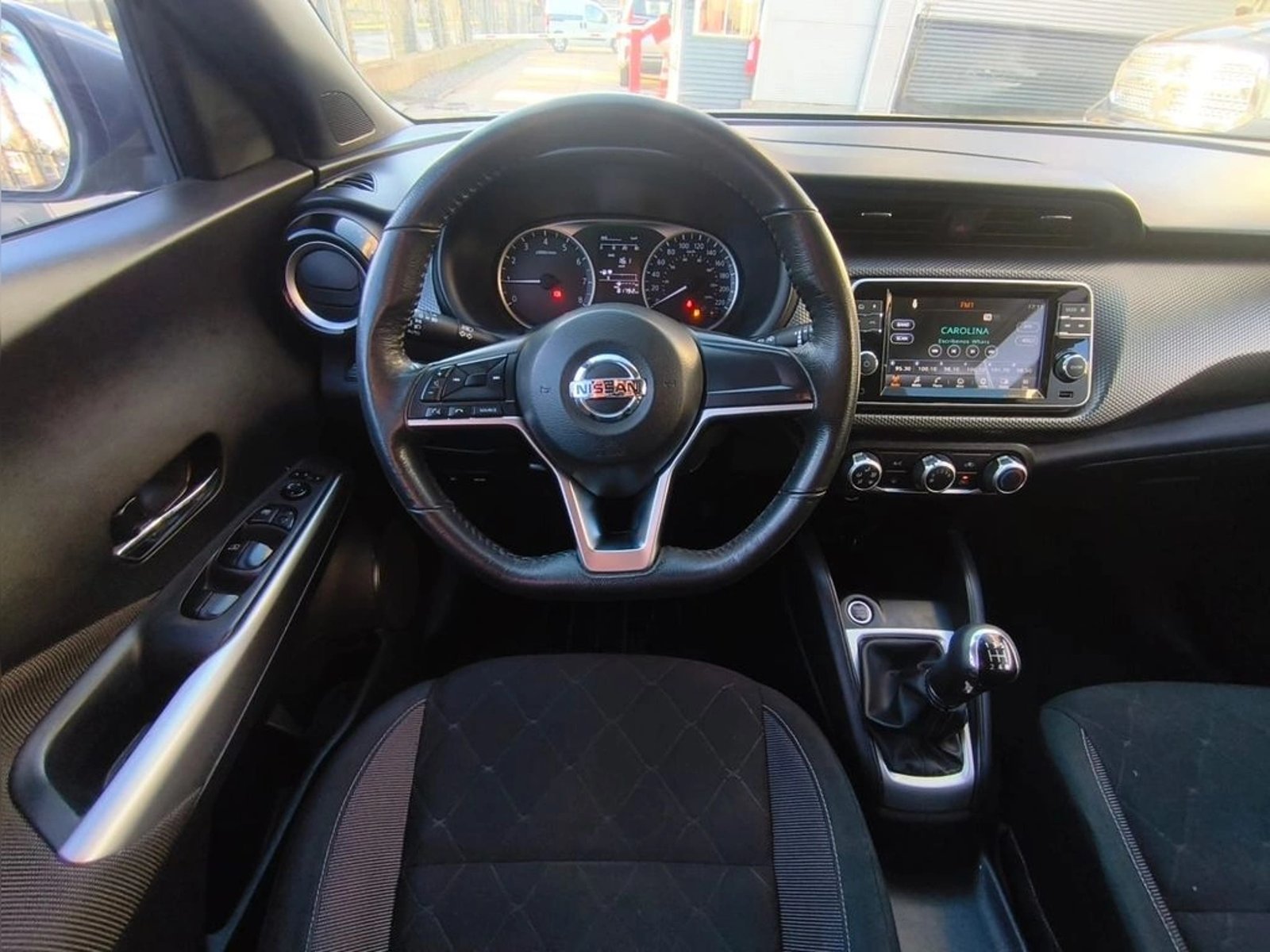 Nissan KICKS 1.6 MT ADVANCE 2020 - Imagen 13 de 20