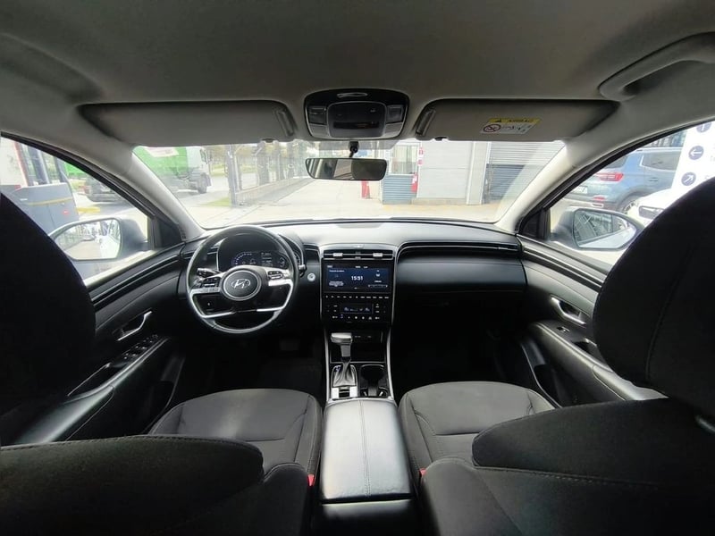 Hyundai TUCSON NX4 MPI 4X4 2.0 AUT 2023 - Imagen 13 de 20