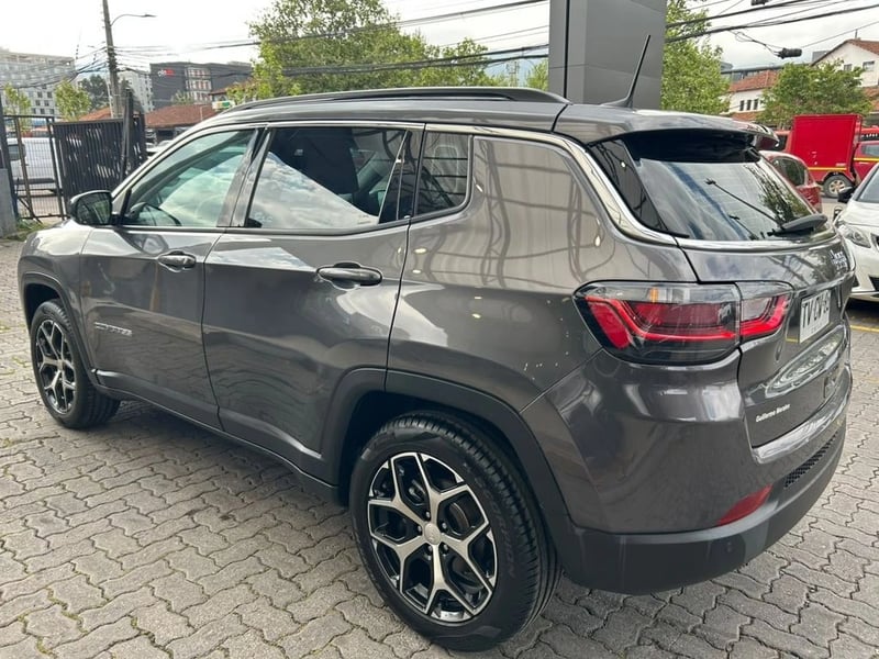 Jeep COMPASS LONGITUDE 4X2 1.3 AUT 2025 - Imagen 4 de 16