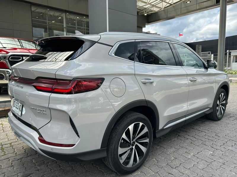 BYD SONG PLUS 1.5 GX HIBRIDO 4X2 AT 2025 - Imagen 6 de 16