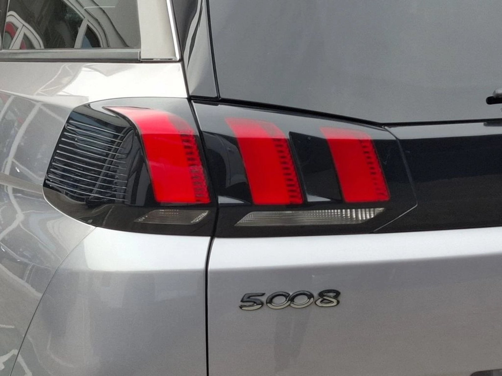 Peugeot 5008 1.5 ACTIVE BLUEHDI 4X2 130 EAT8 5P 2020 - Imagen 10 de 20