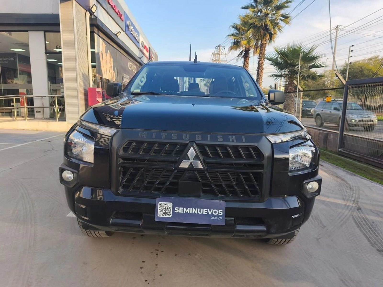 Mitsubishi L200 WORK XR 2.4 4X2 MT 2025 - Imagen 3 de 20