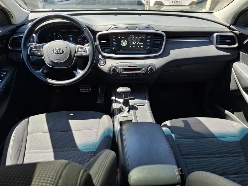 Kia SORENTO EX 2.2 2019 - Imagen 14 de 20