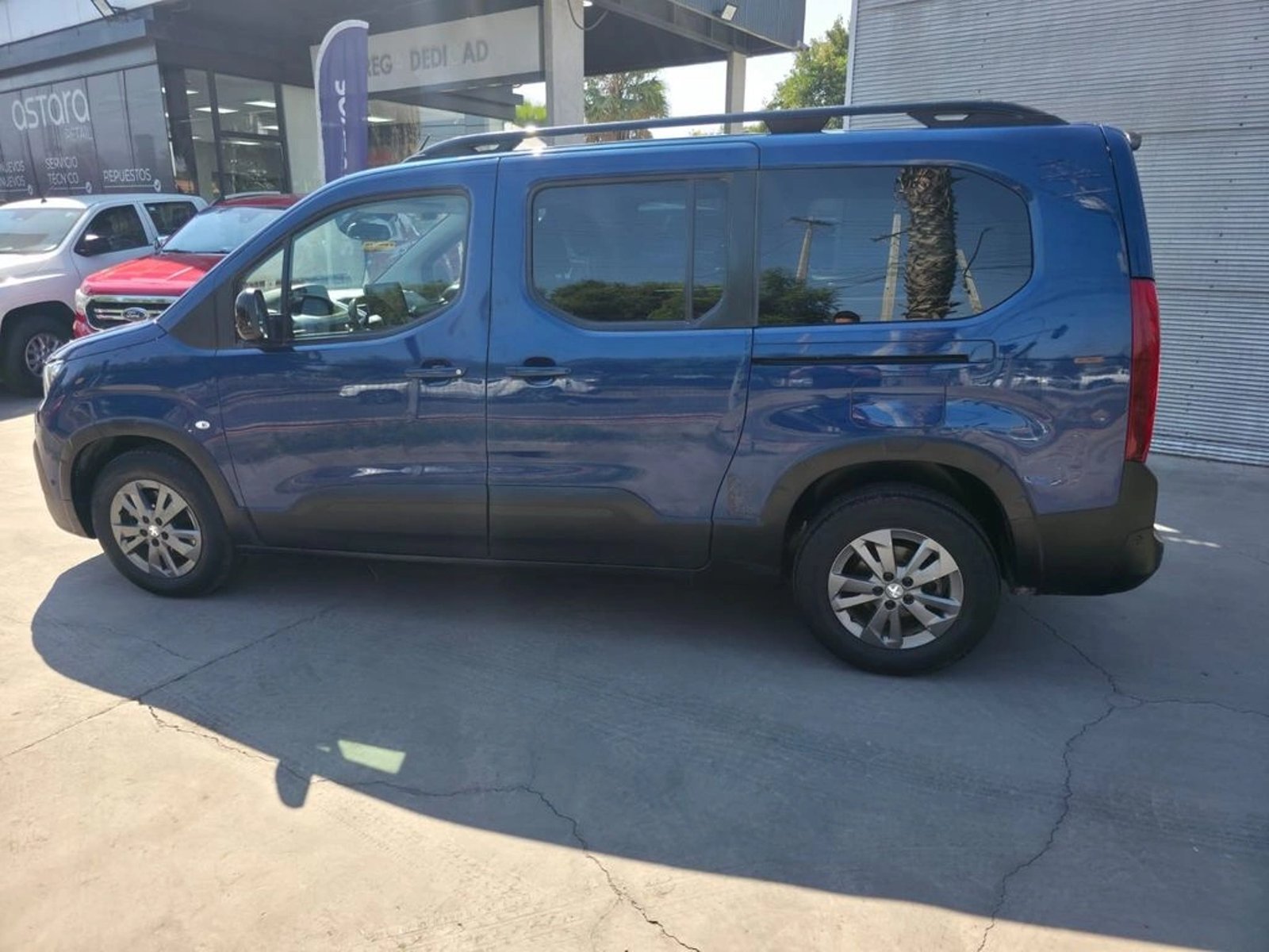 PEUGEOT RIFTER 2023 - Imagen 13 de 20