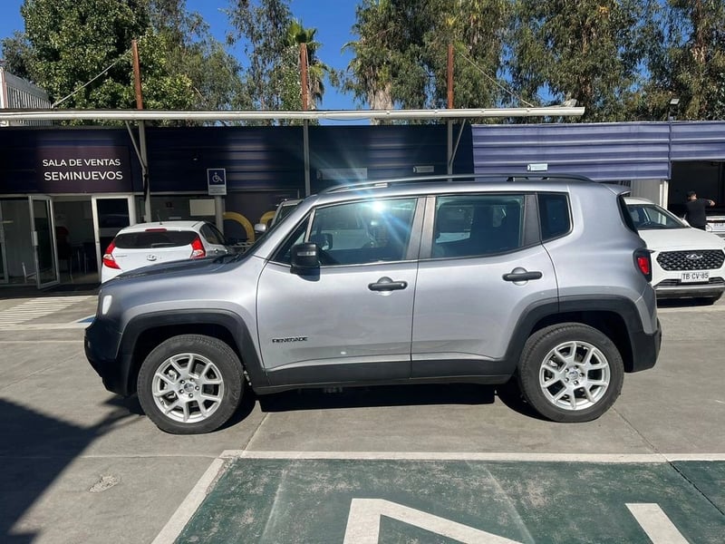 Jeep RENEGADE 1.8 SPORT 4X2 MT 5P 2021 - Imagen 9 de 14