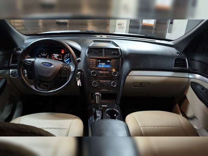 Ford EXPLORER 2.3 ECOBOOST 4X2 AT 5P 2018 - Imagen 12 de 17