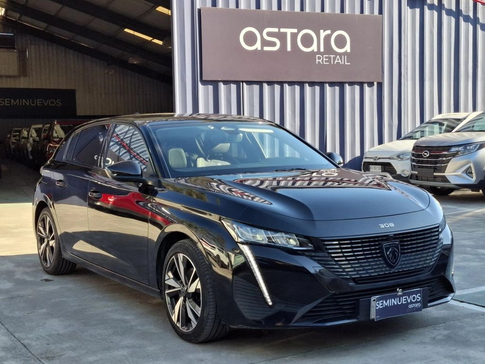 Peugeot 308 1.2 ALLURE PACK PURETECH 130HP AT 2024 - Imagen 4 de 20